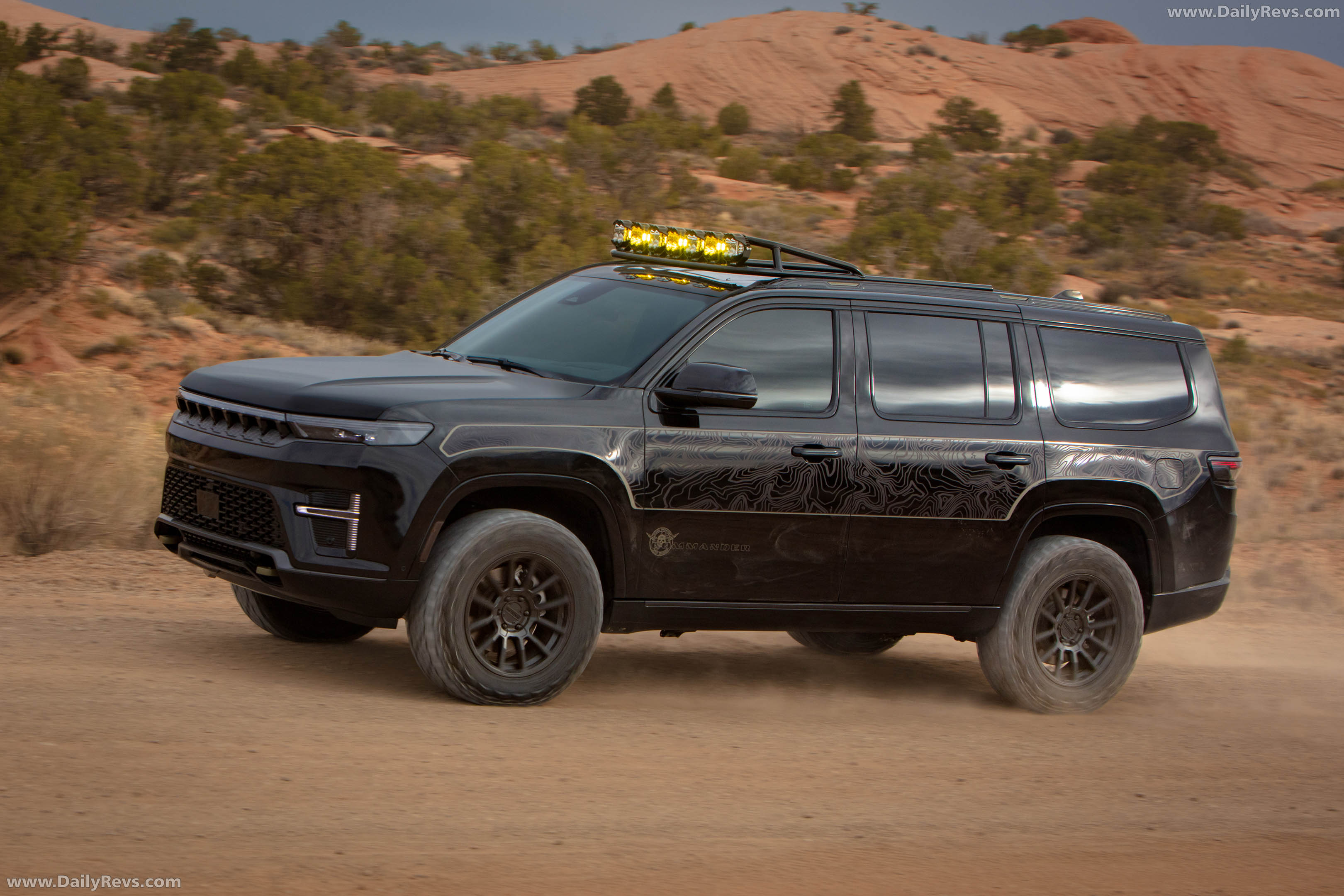 2026 Jeep Grand Wagoneer Commander Concept Side View