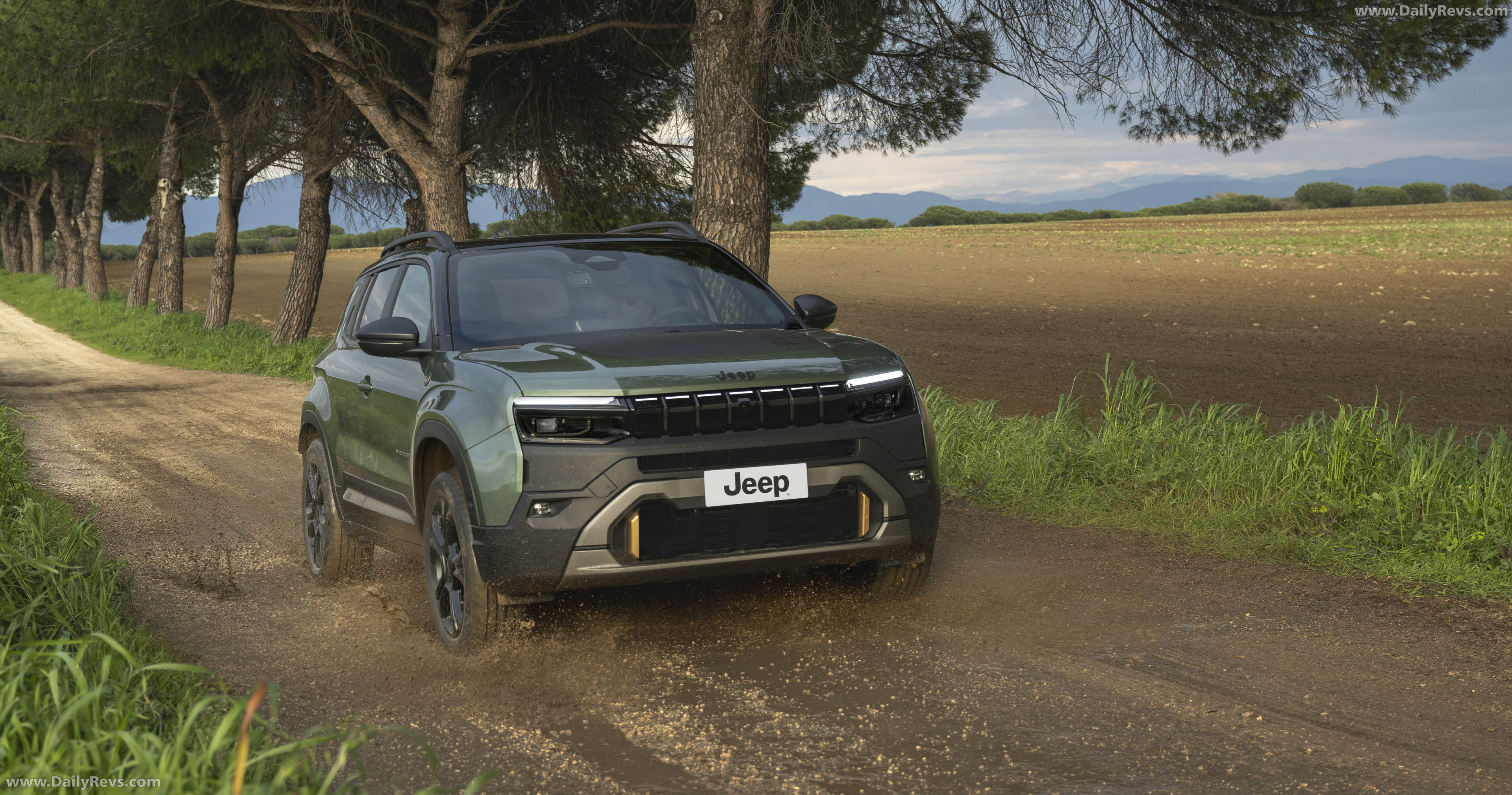 2027 Jeep Avenger 4xe 85th Anniversary Front View