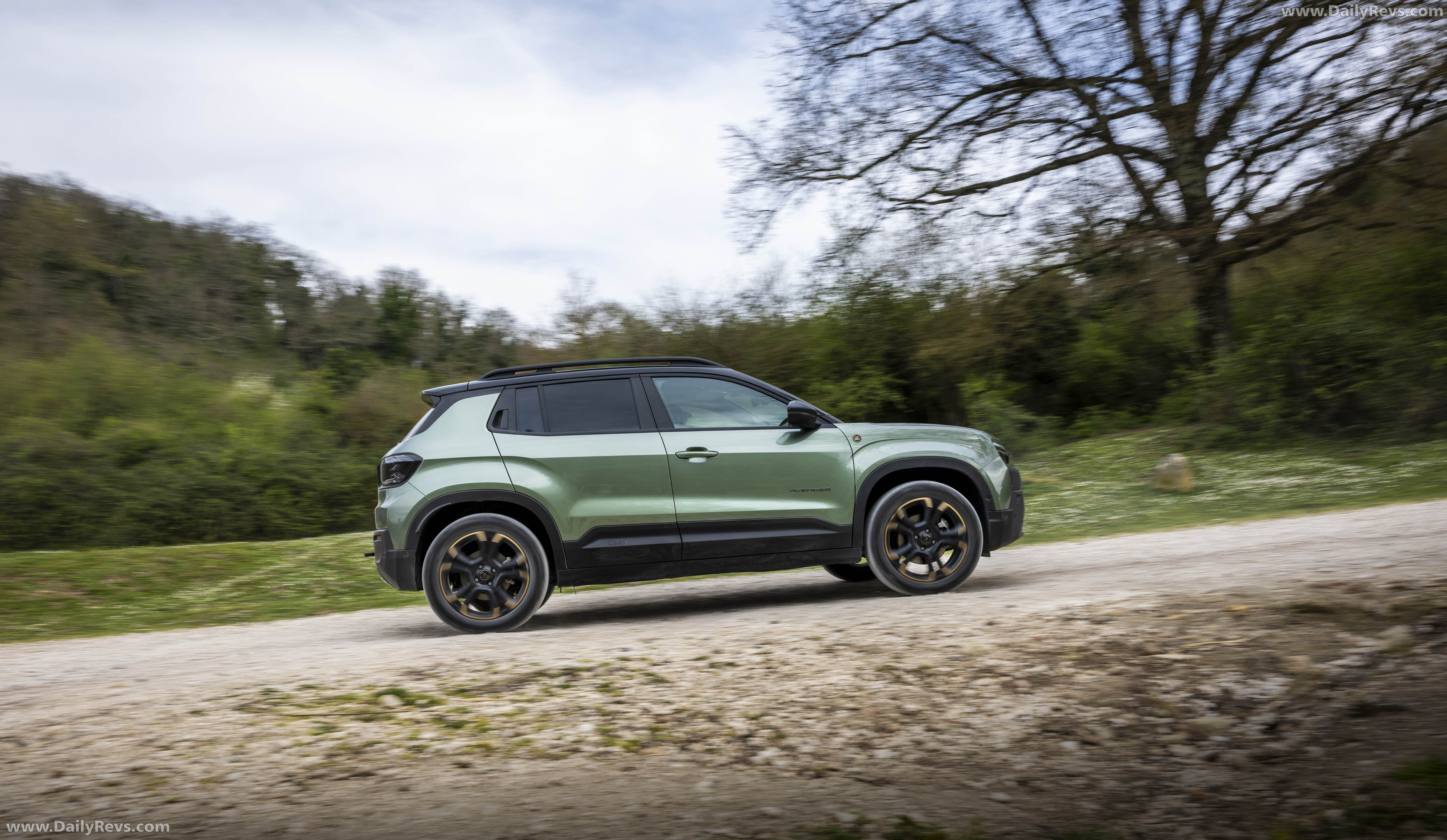 2027 Jeep Avenger 4xe 85th Anniversary Side View