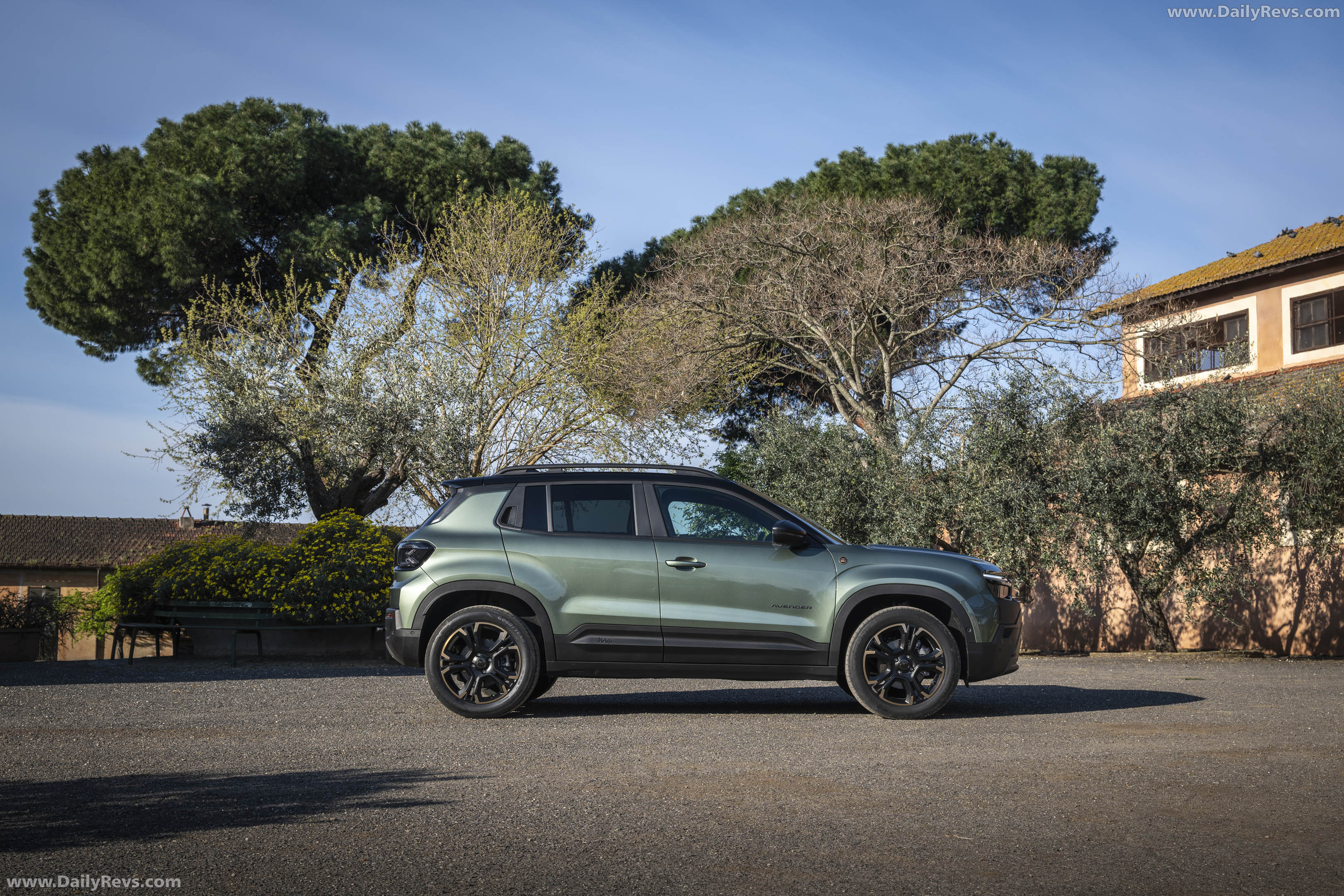 2027 Jeep Avenger 4xe 85th Anniversary Side View