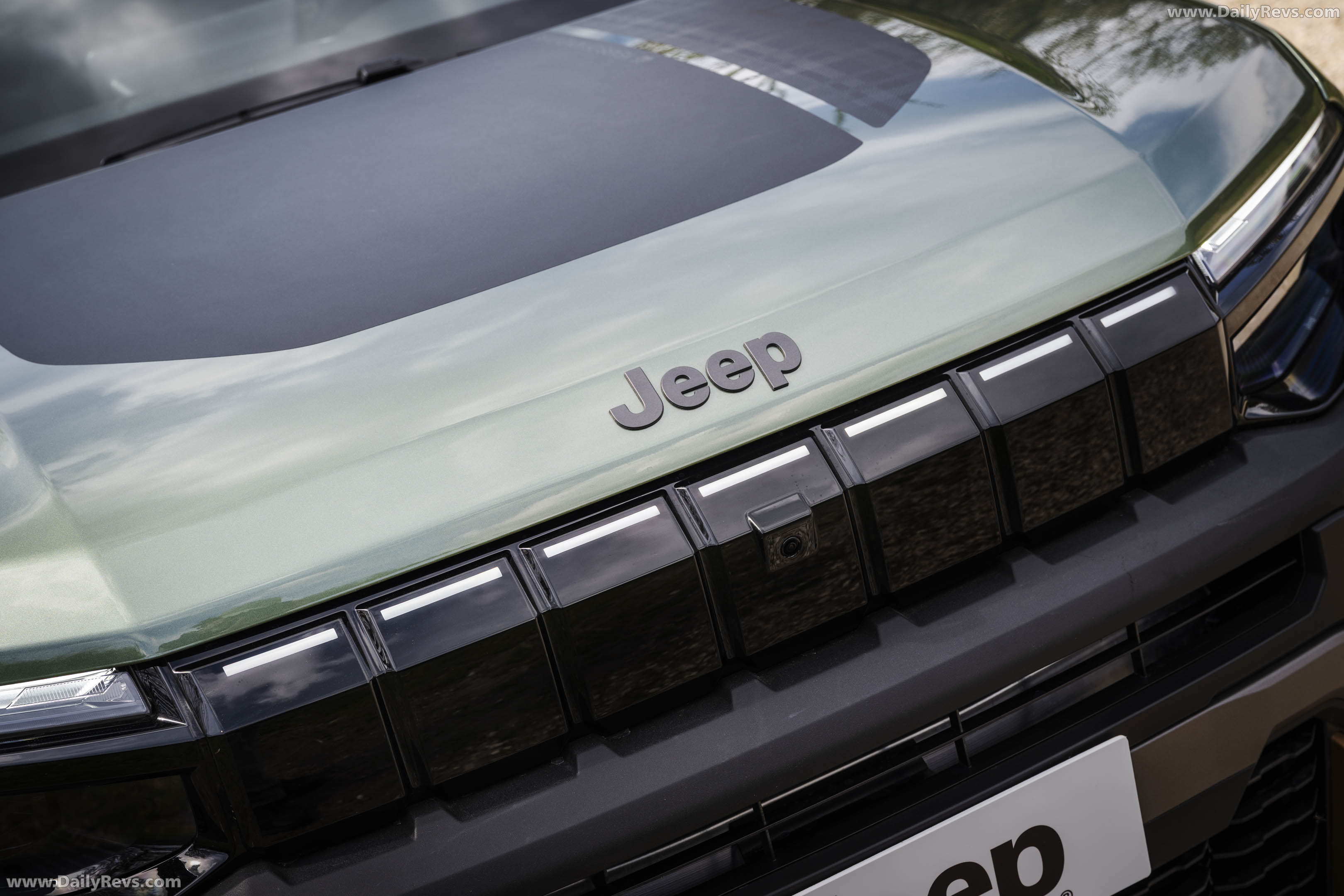 2027 Jeep Avenger 4xe 85th Anniversary Exterior