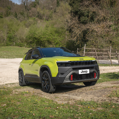 2027 Jeep Avenger 4xe Front View