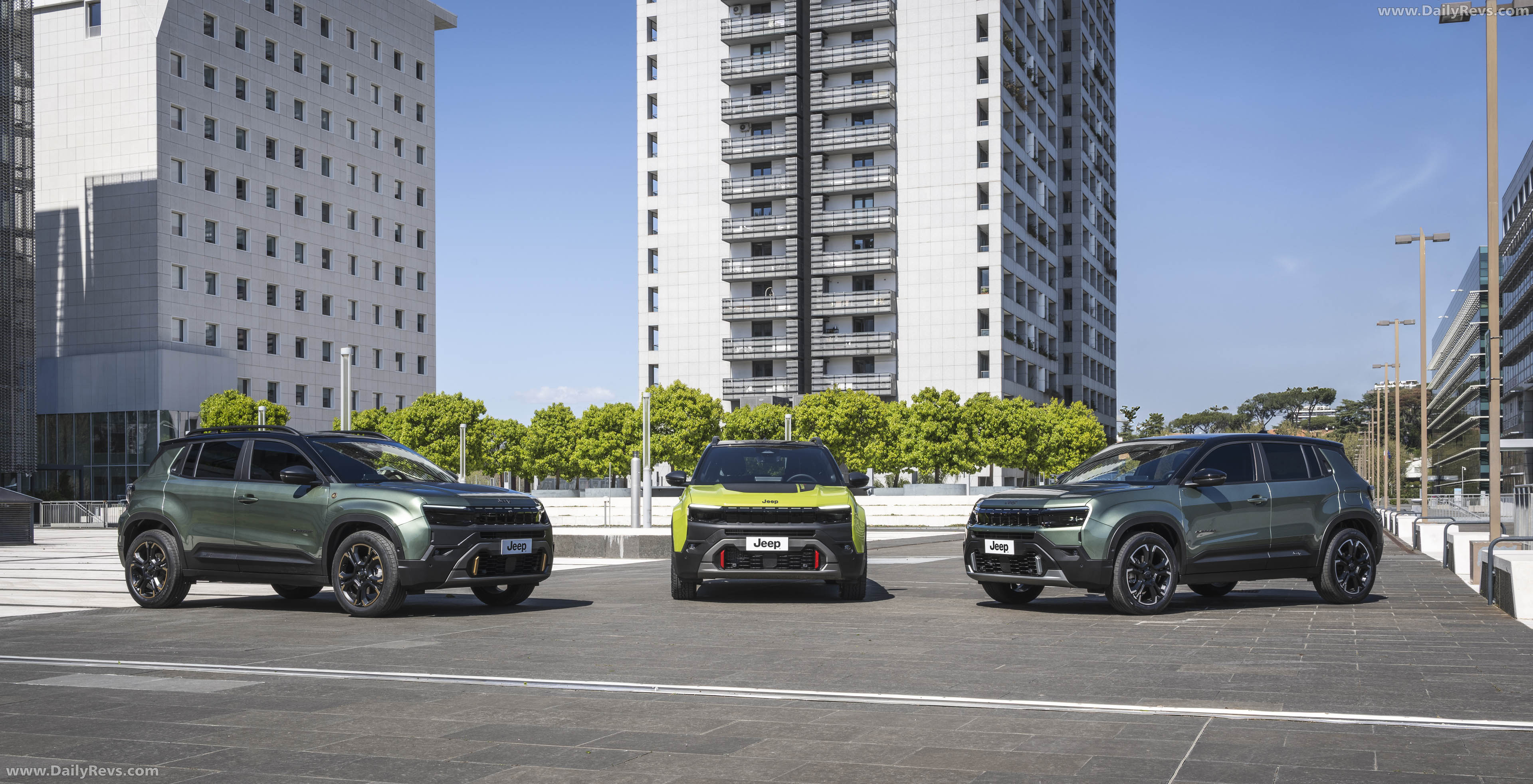 2027 Jeep Avenger e-hybrid Front View