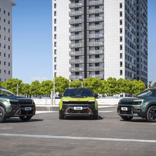 2027 Jeep Avenger e-hybrid Front View