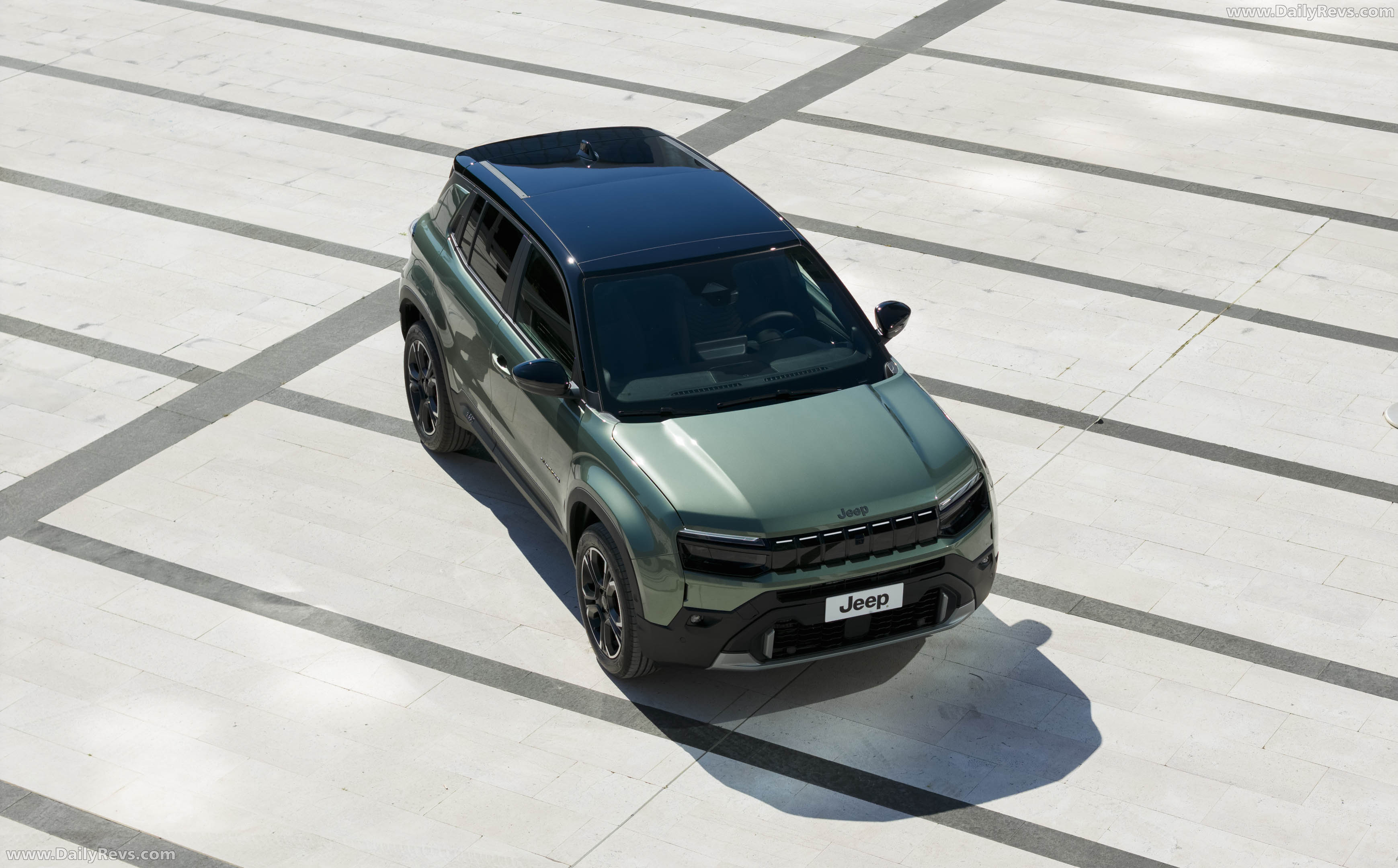 2027 Jeep Avenger e-hybrid Top View