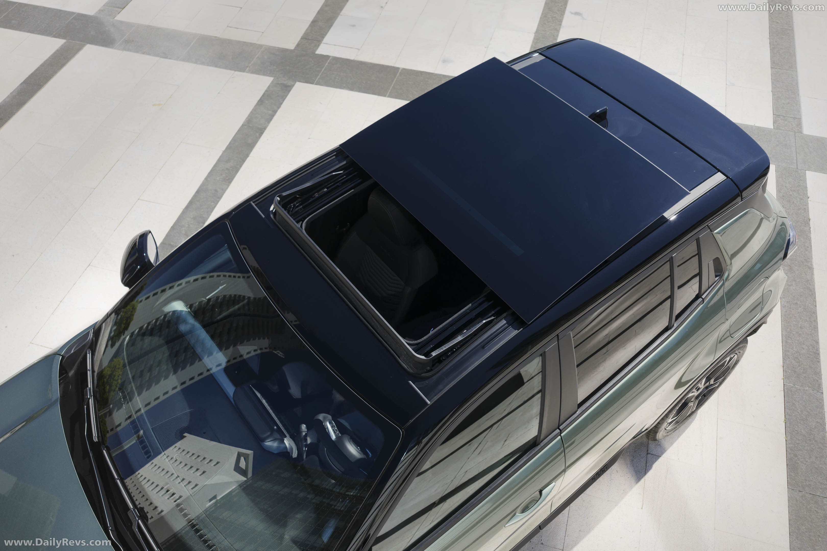 2027 Jeep Avenger e-hybrid Exterior