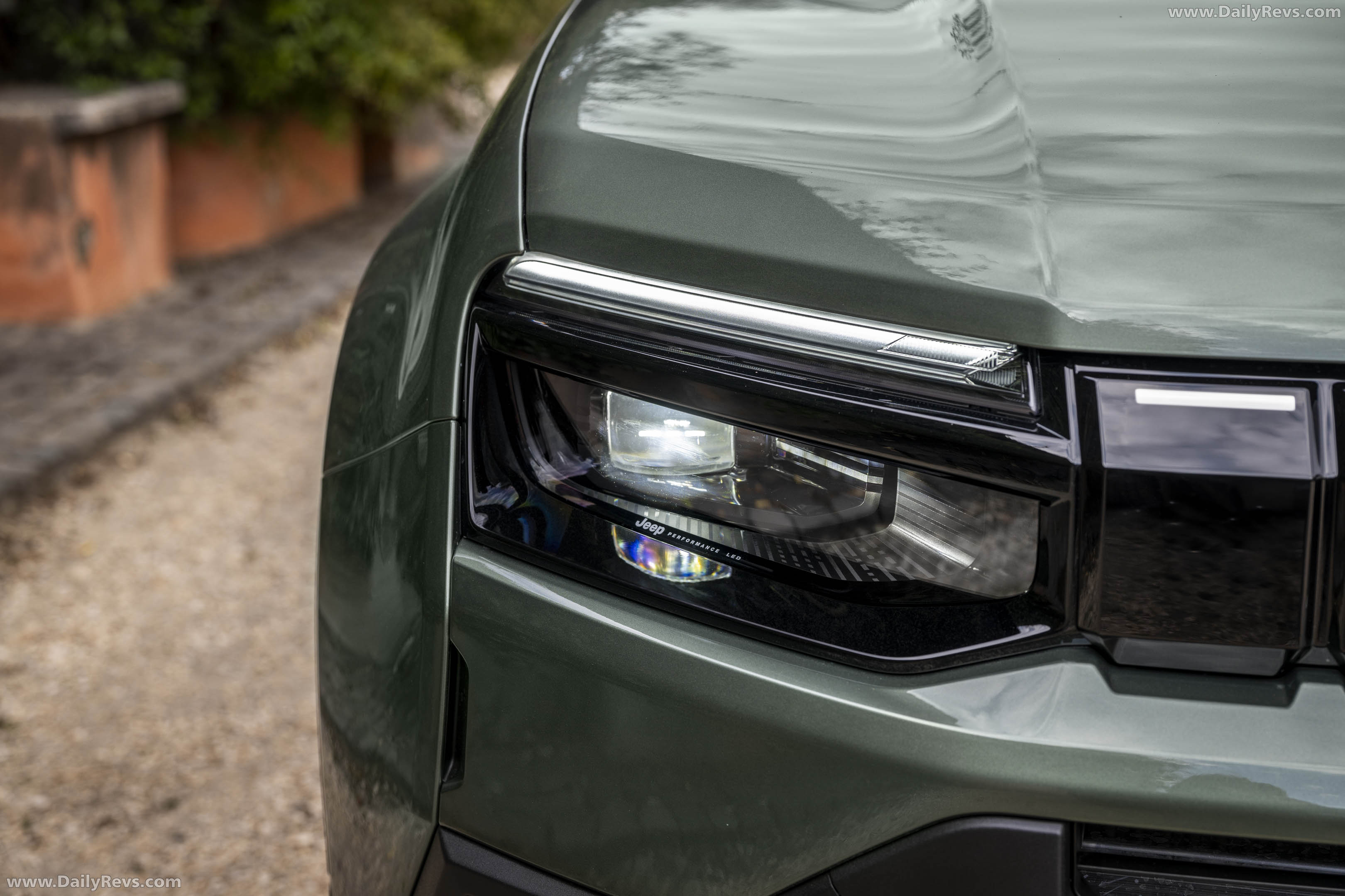 2027 Jeep Avenger e-hybrid Exterior
