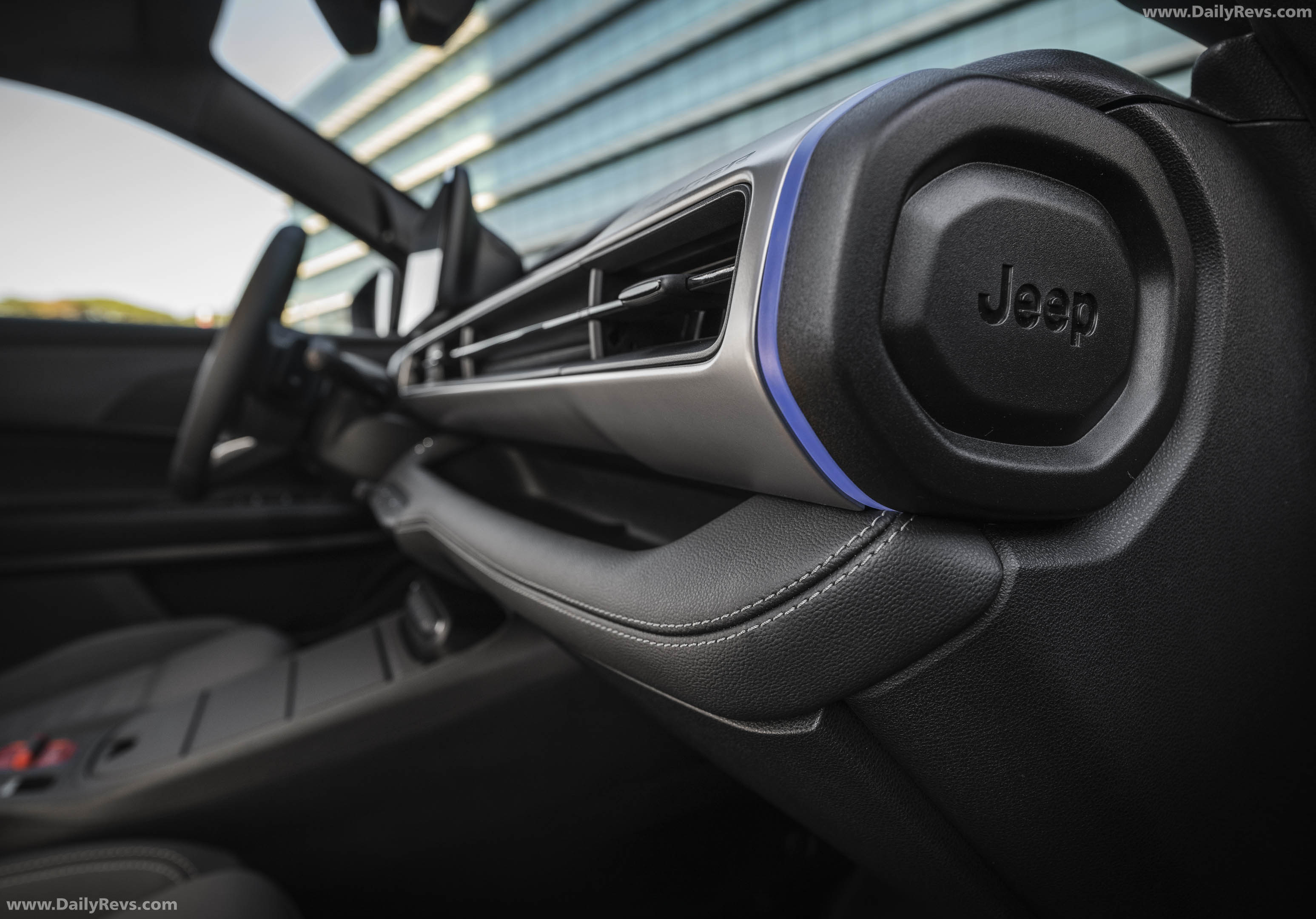 2027 Jeep Avenger e-hybrid Interior
