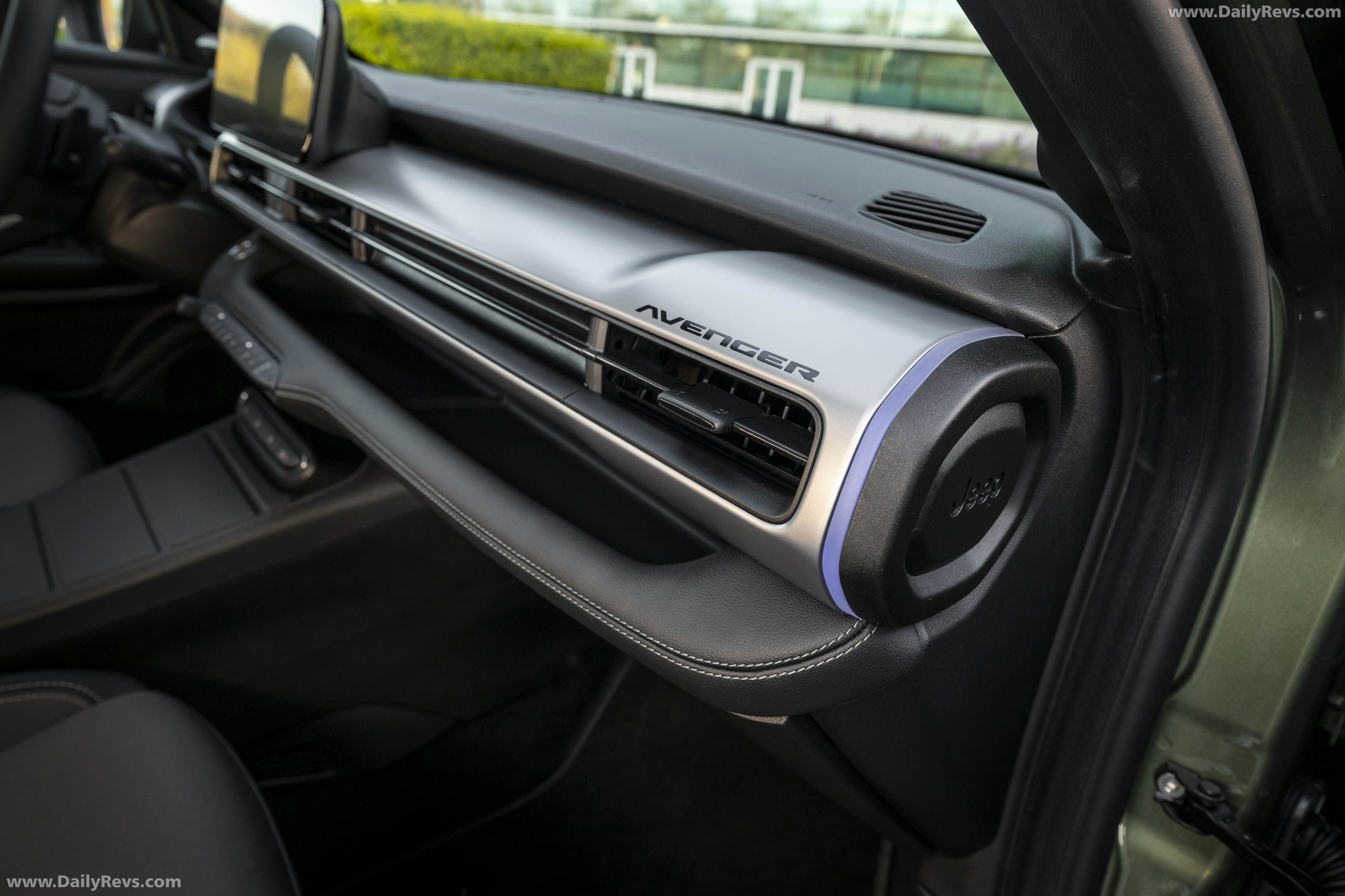 2027 Jeep Avenger e-hybrid Interior