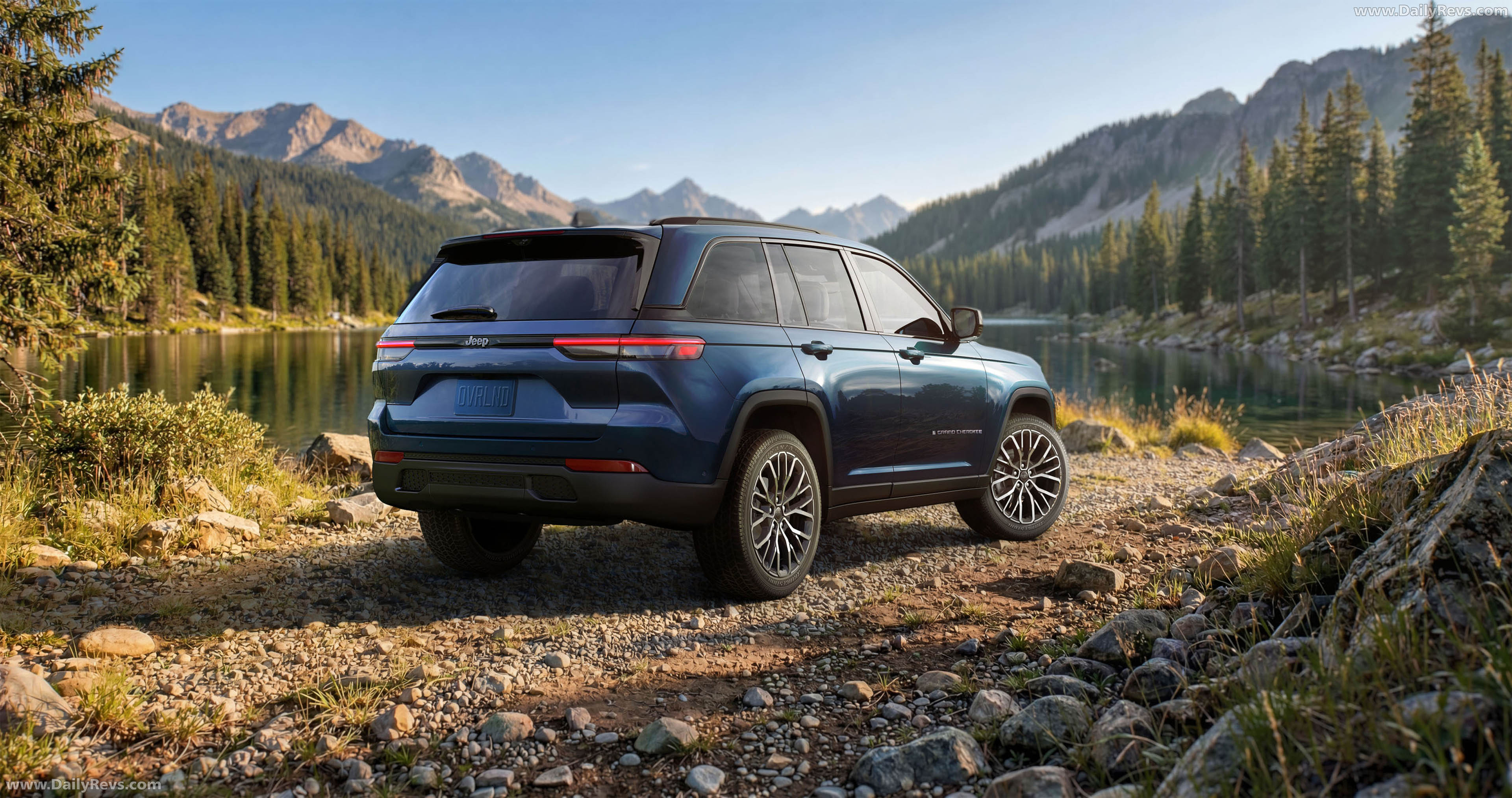 2027 Jeep Grand Cherokee Overland Rear View