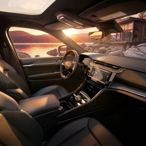 2027 Jeep Grand Cherokee Overland Interior