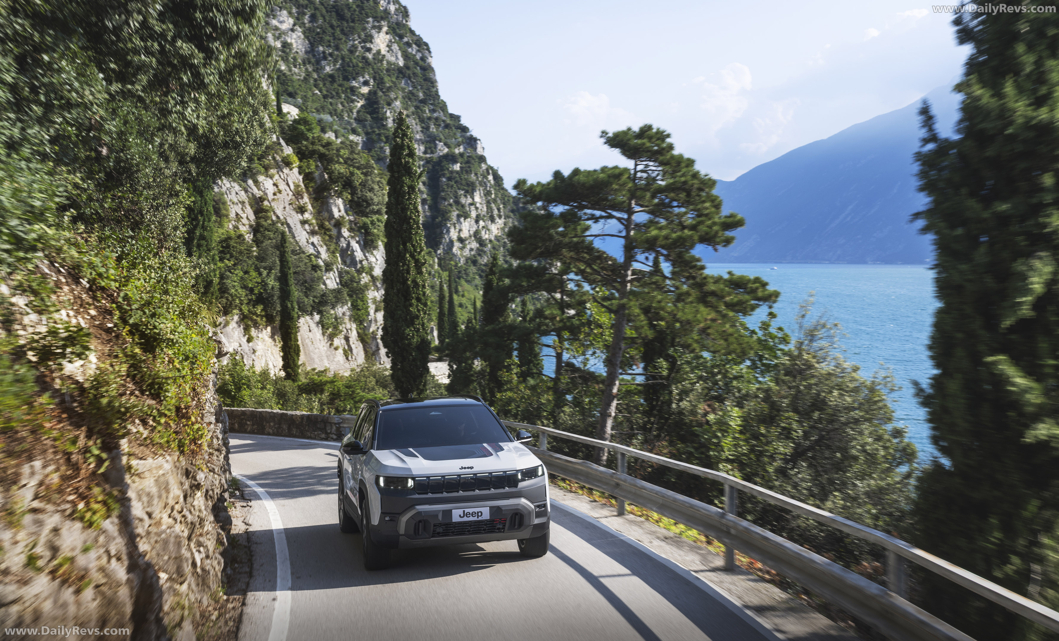 2026 Jeep Compass EV 4xe Front View