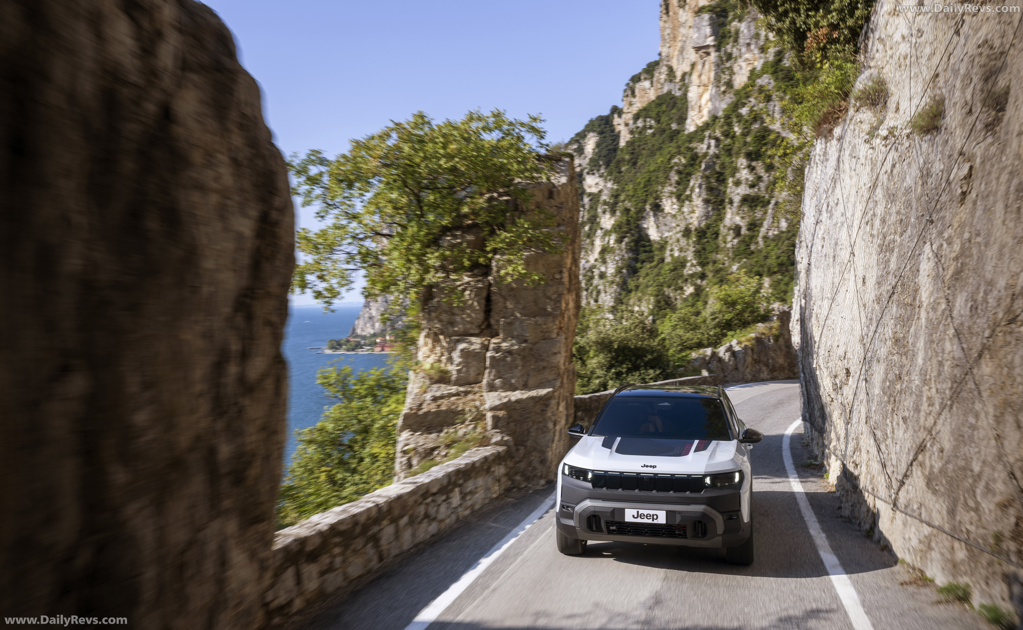 2026 Jeep Compass EV 4xe Front View