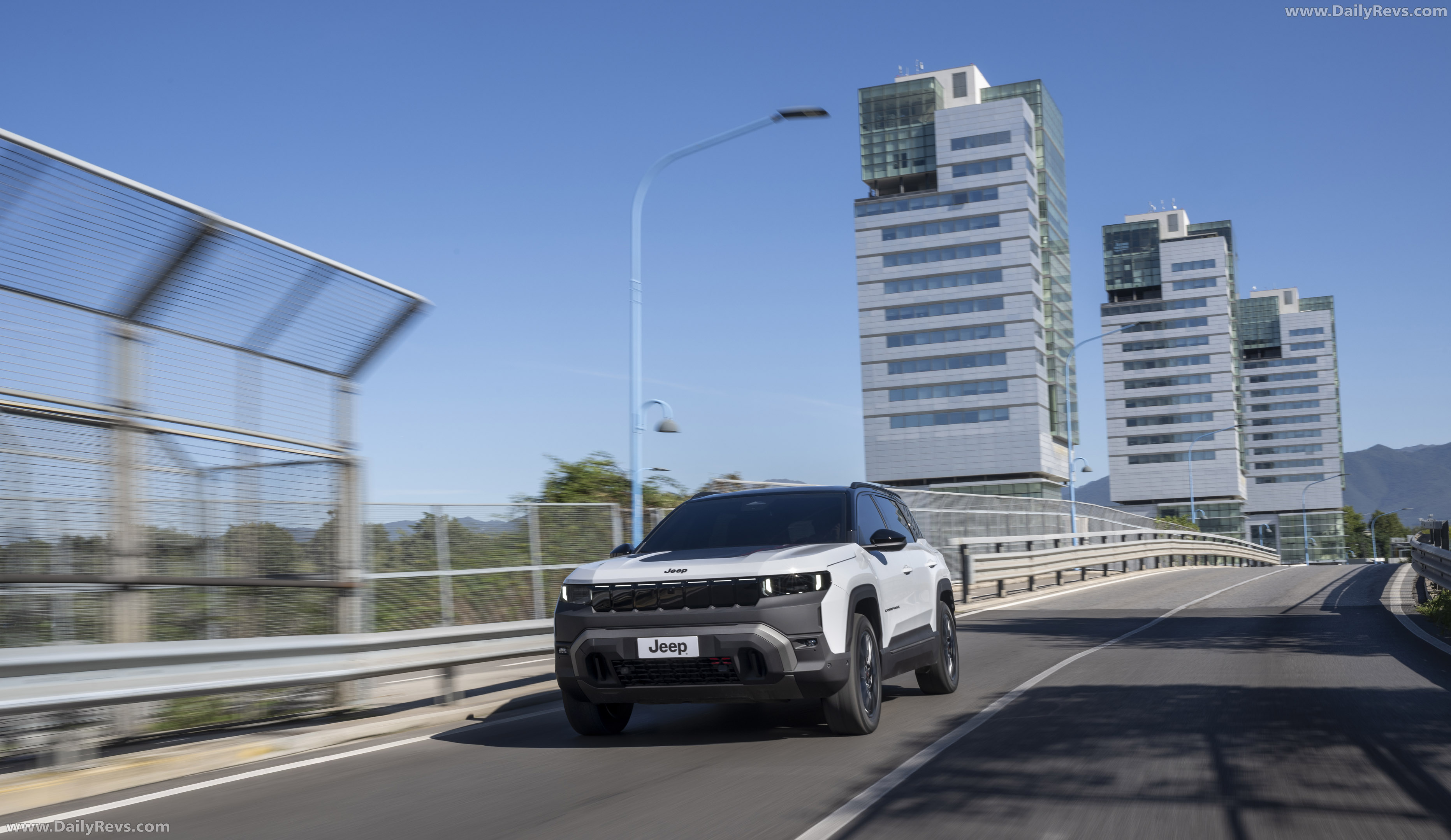 2026 Jeep Compass EV 4xe Front View