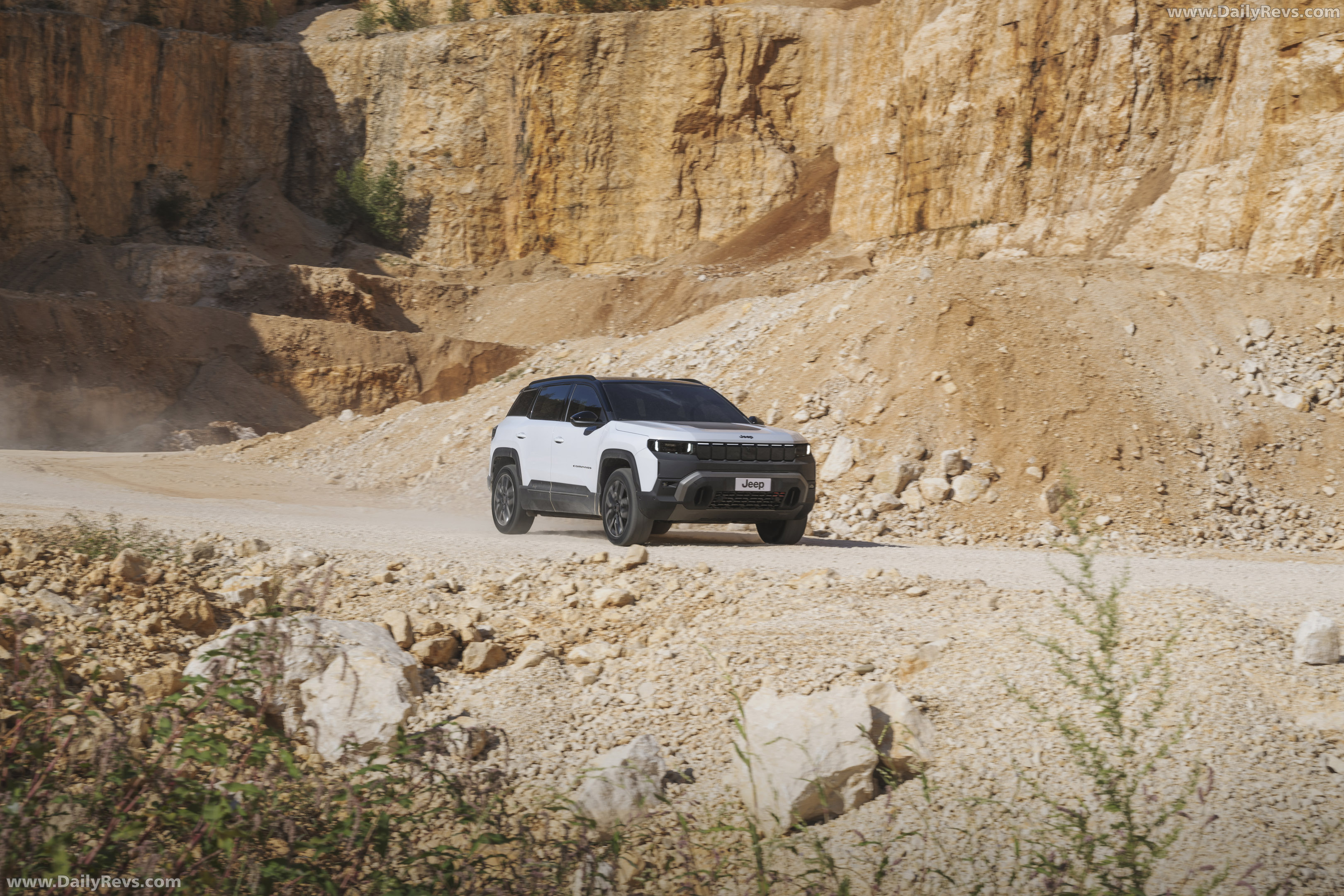 2026 Jeep Compass EV 4xe Front View
