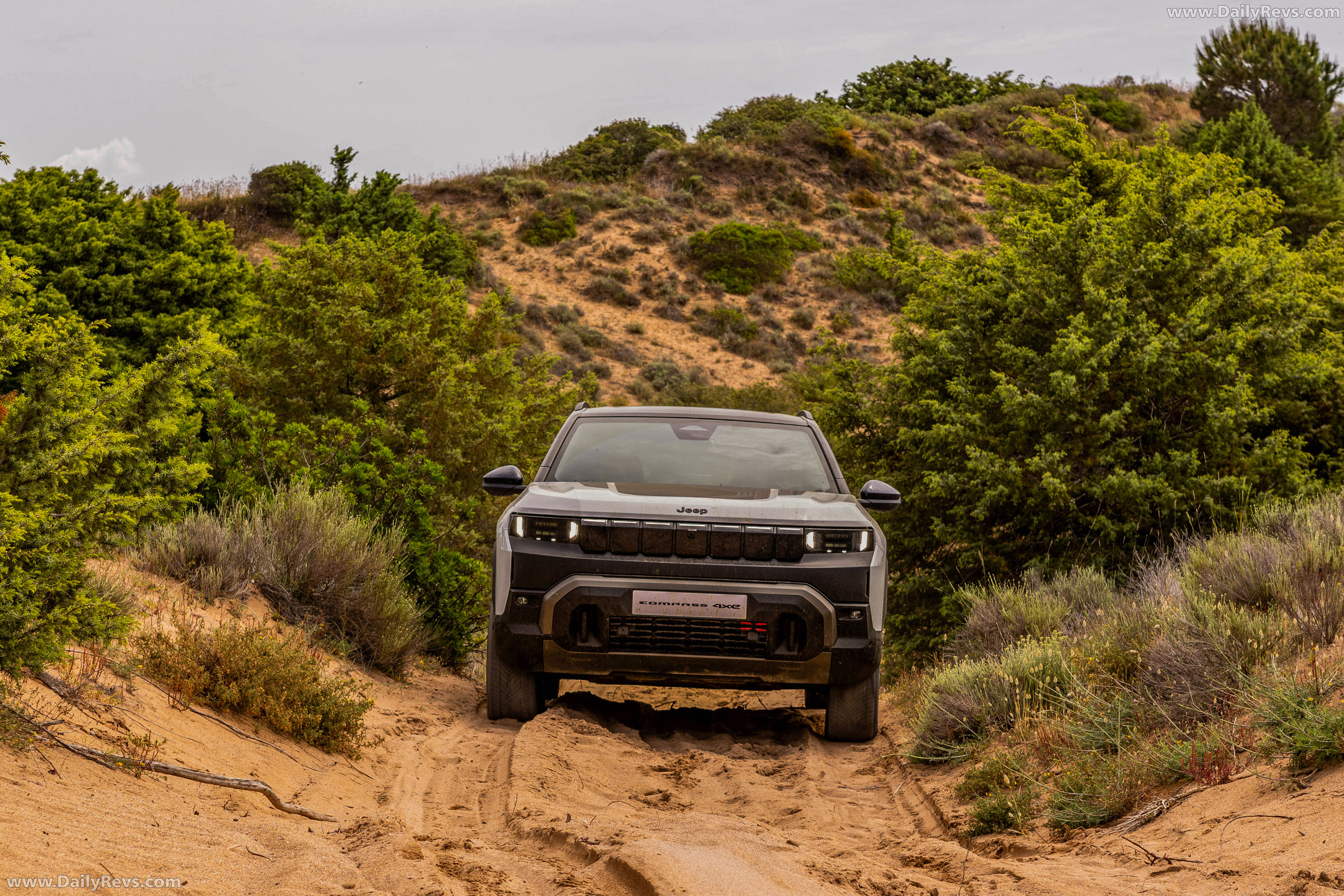 2026 Jeep Compass EV 4xe Front View