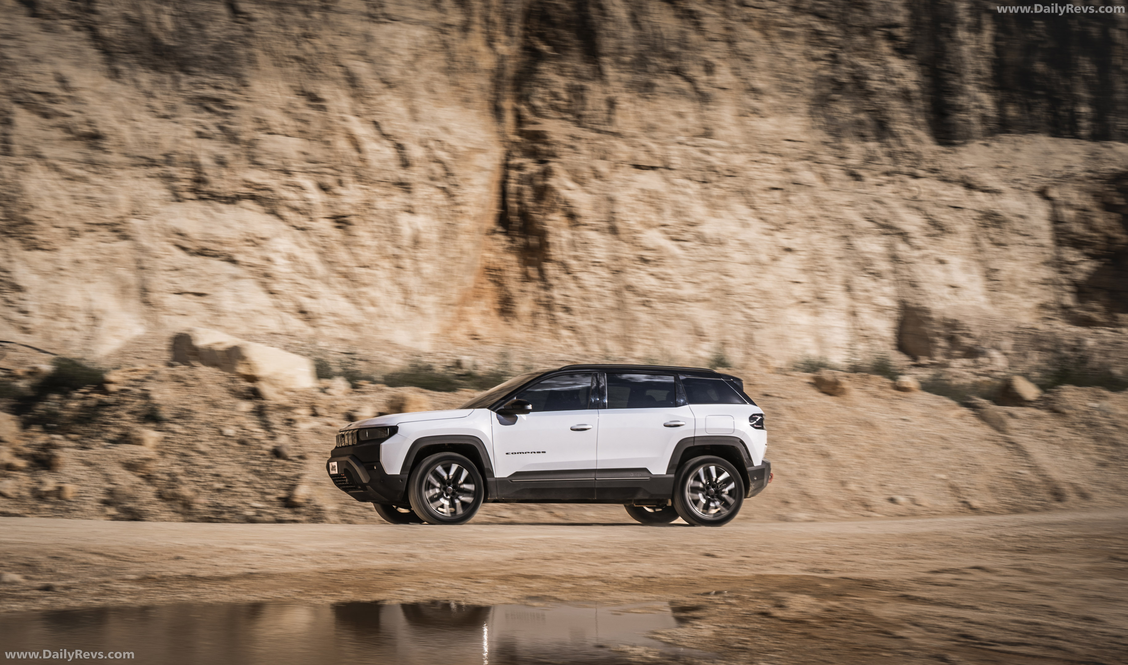 2026 Jeep Compass EV 4xe Side View
