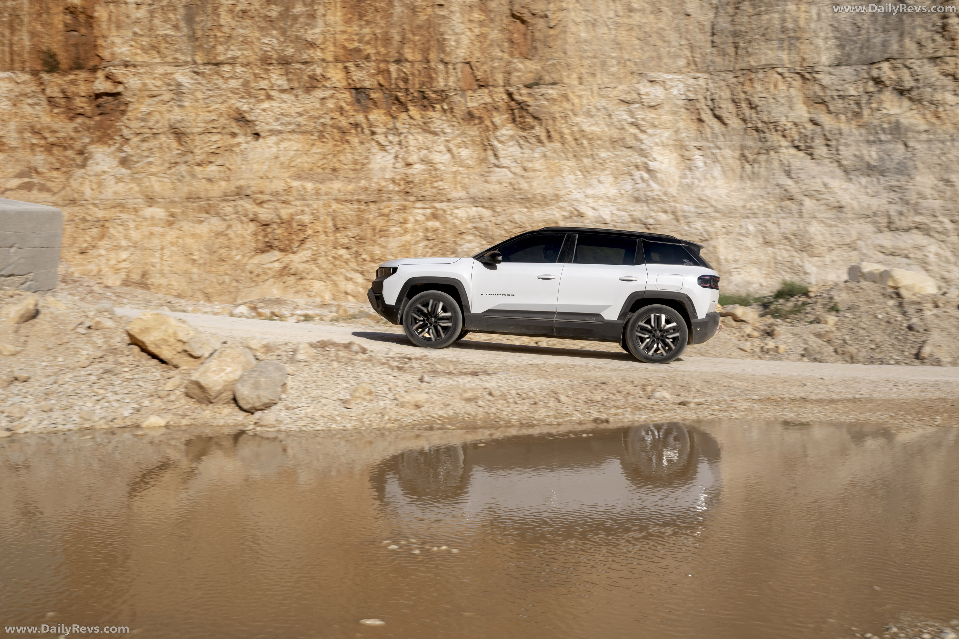 2026 Jeep Compass EV 4xe Side View