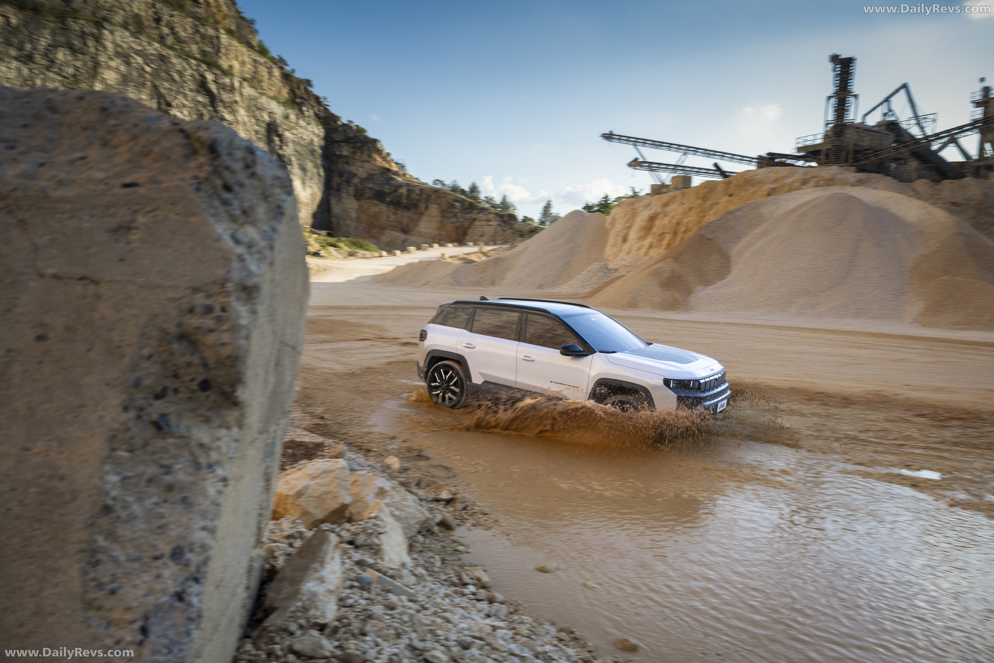 2026 Jeep Compass EV 4xe Side View