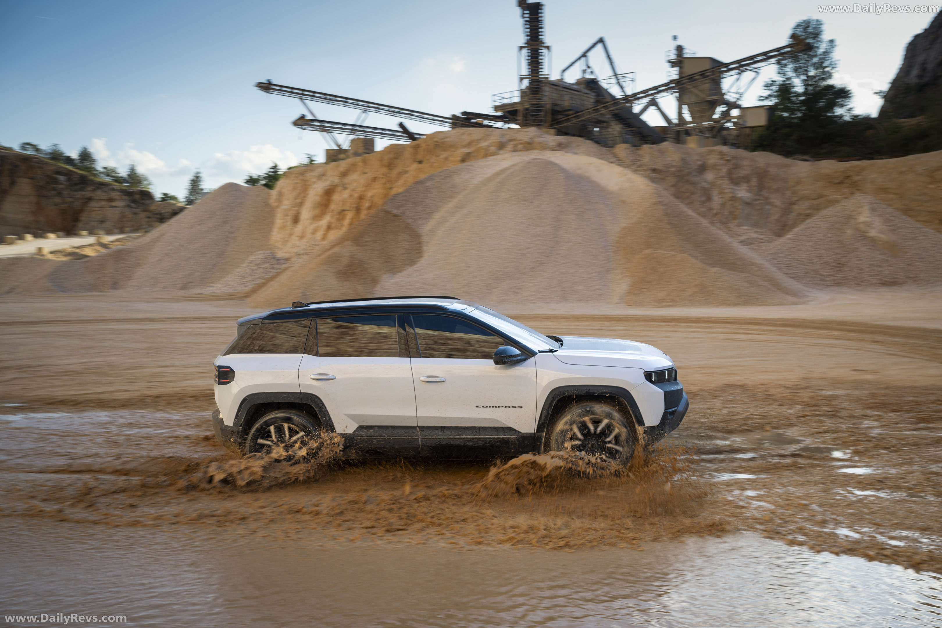 2026 Jeep Compass EV 4xe Side View