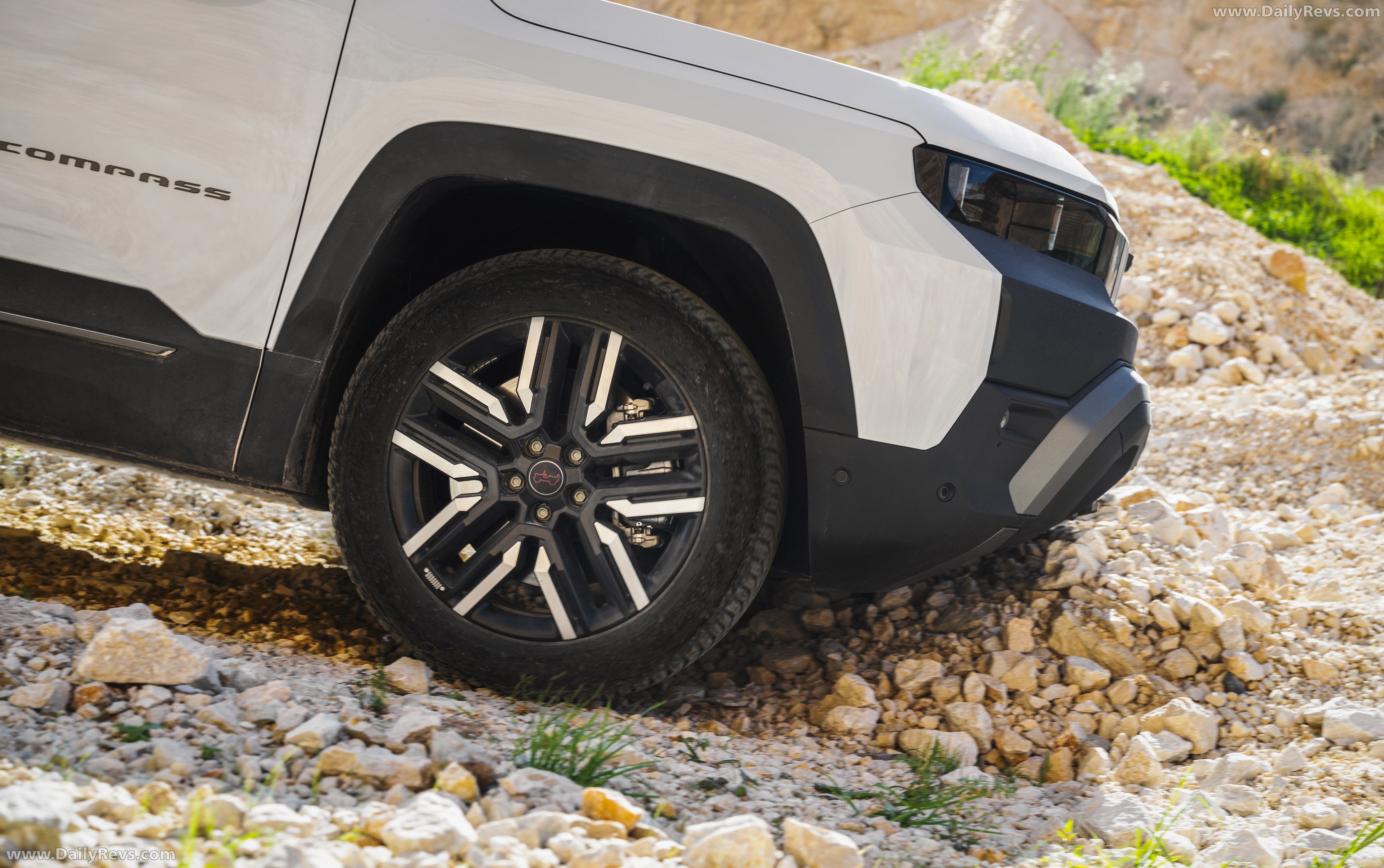 2026 Jeep Compass EV 4xe Exterior
