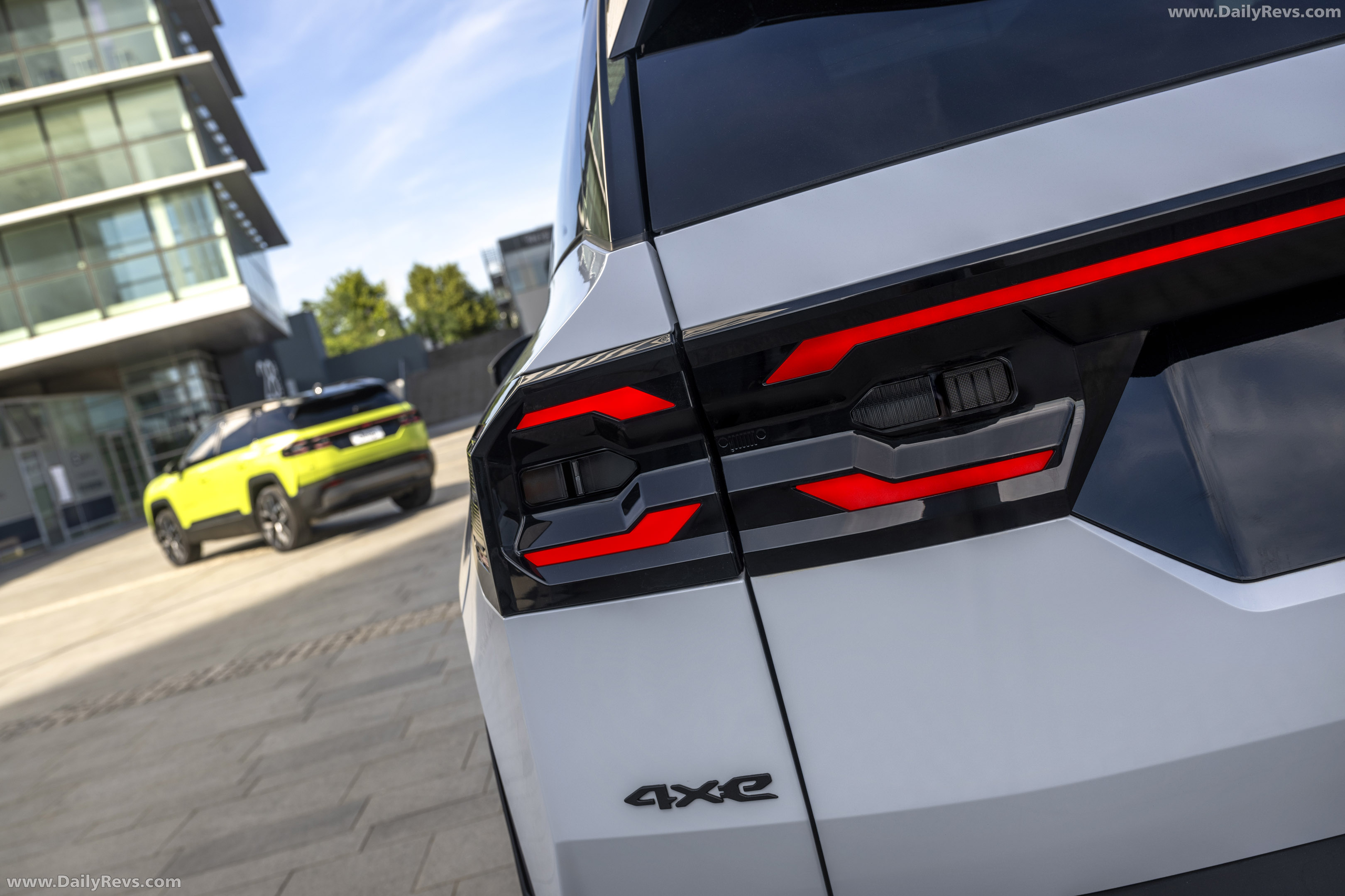 2026 Jeep Compass EV 4xe Exterior