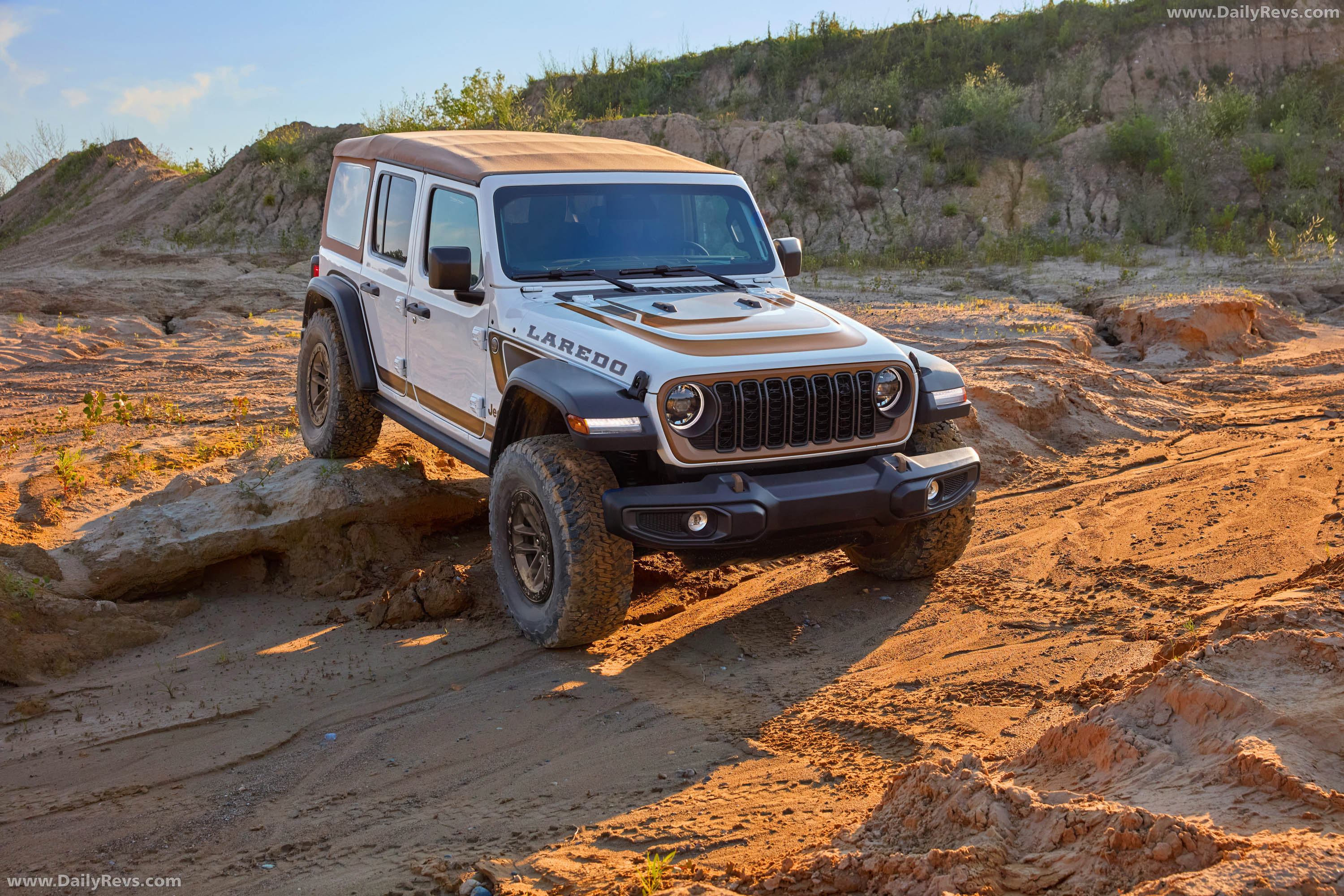 2027 Jeep Wrangler Laredo Front View