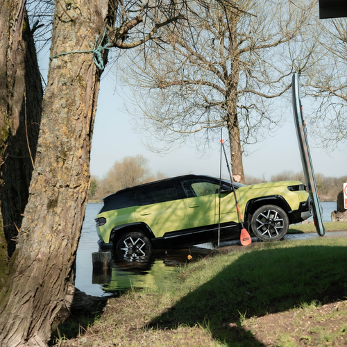 2026 Jeep Compass EV UK Version Side View