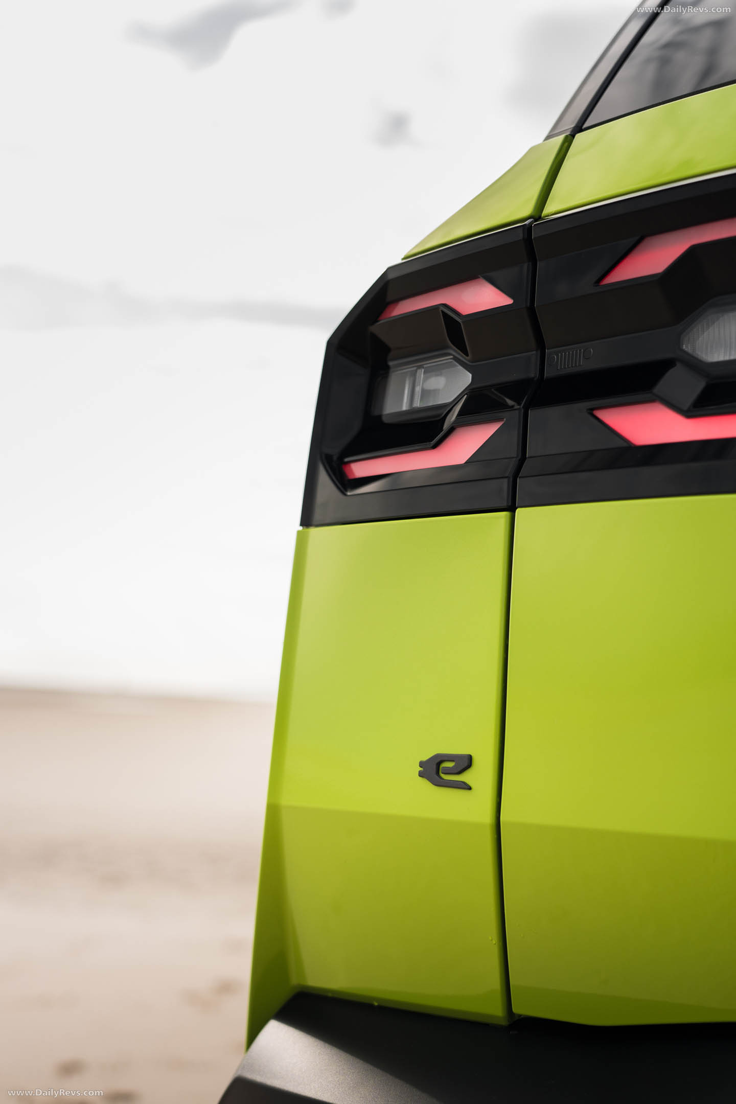 2026 Jeep Compass EV UK Version Exterior