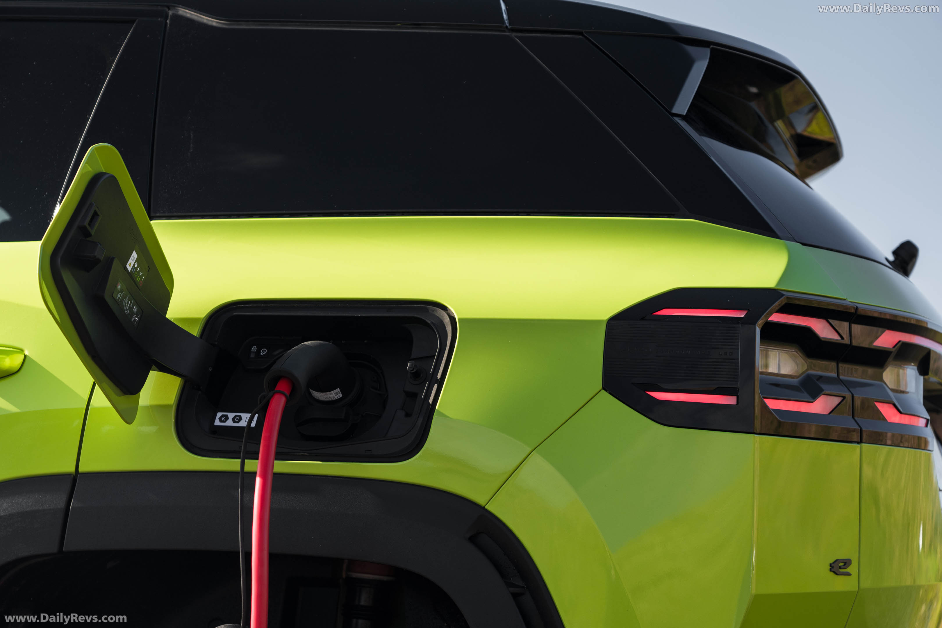 2026 Jeep Compass EV UK Version Exterior