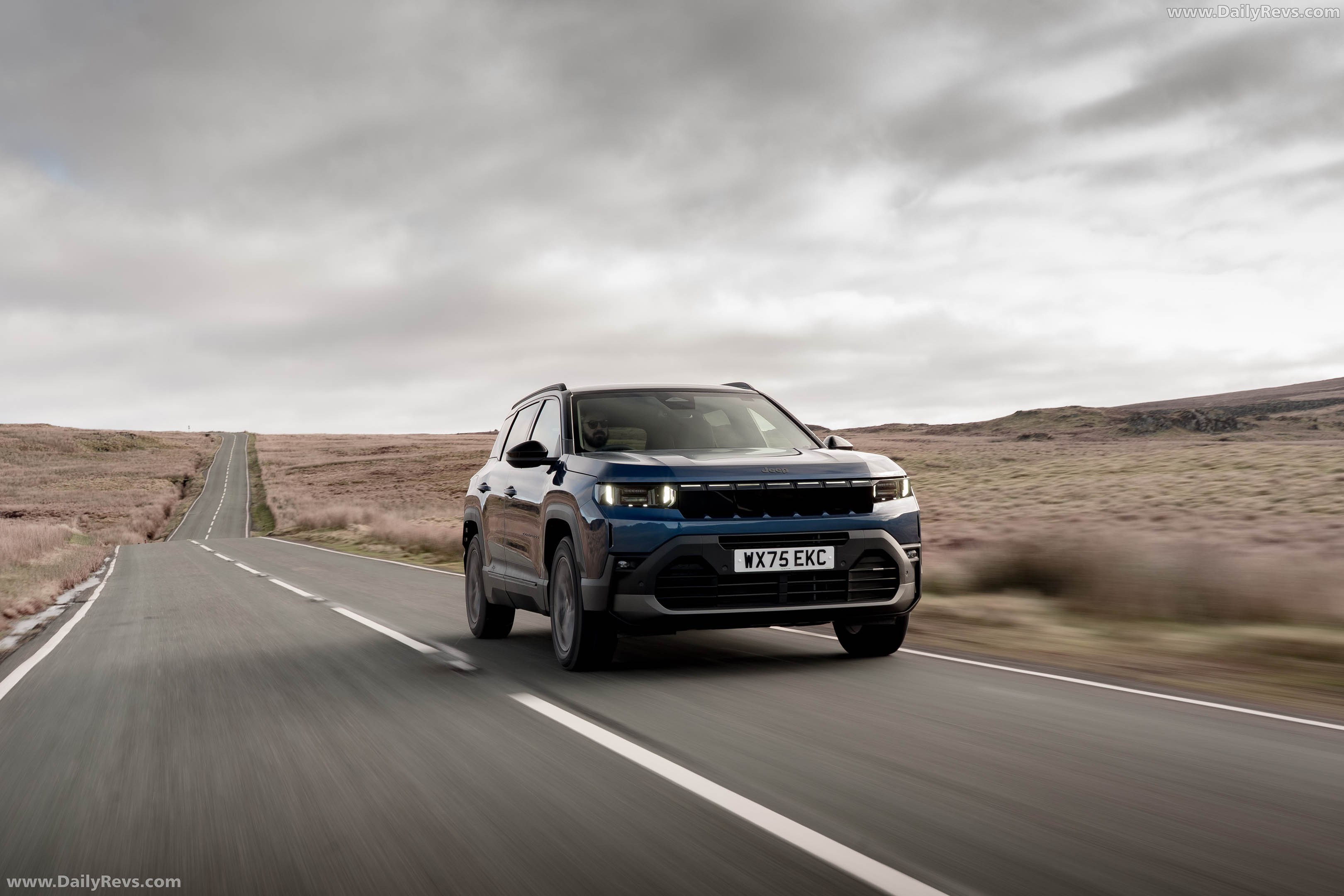 2026 Jeep Compass e-Hybrid UK Version Front View