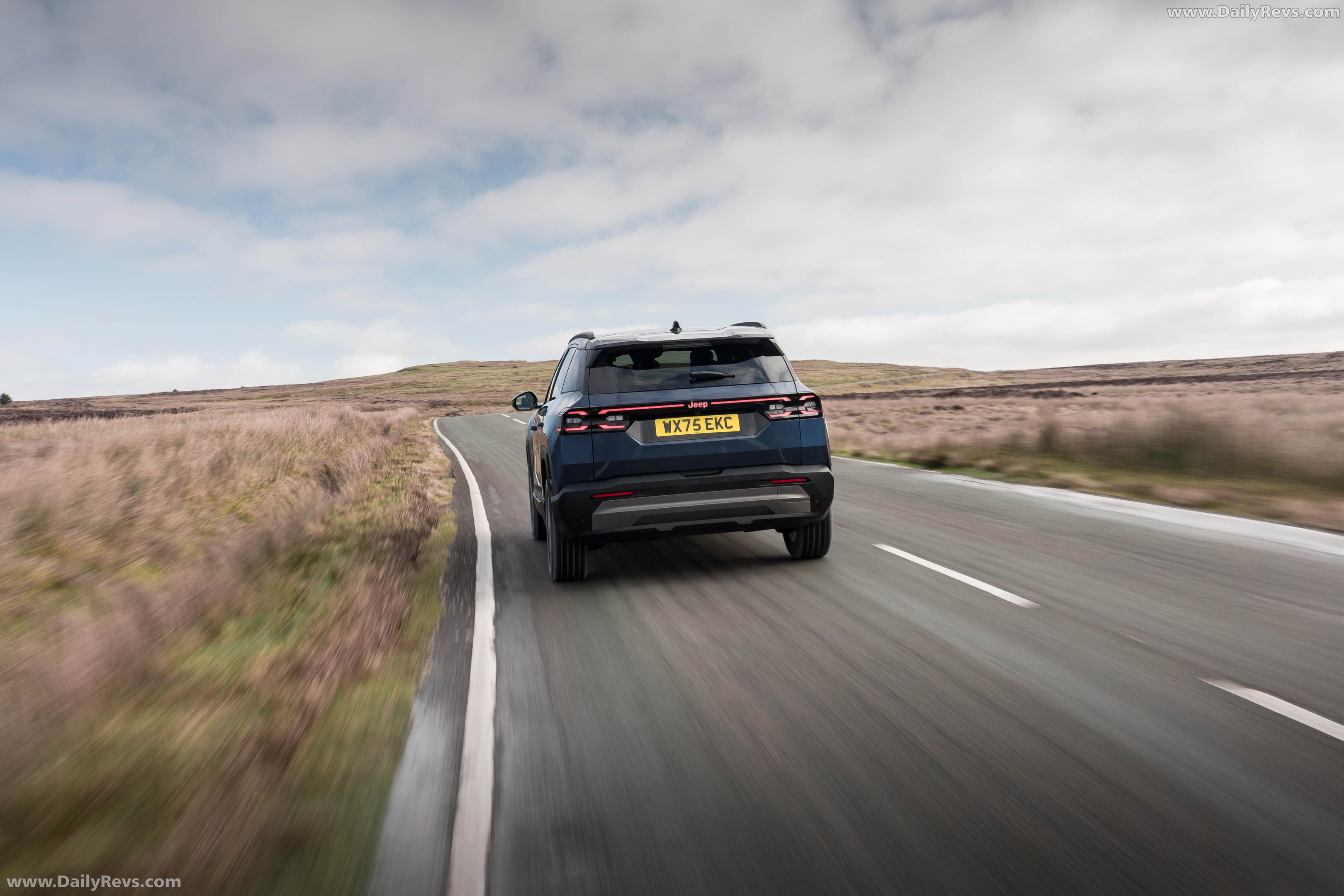 2026 Jeep Compass e-Hybrid UK Version Rear View