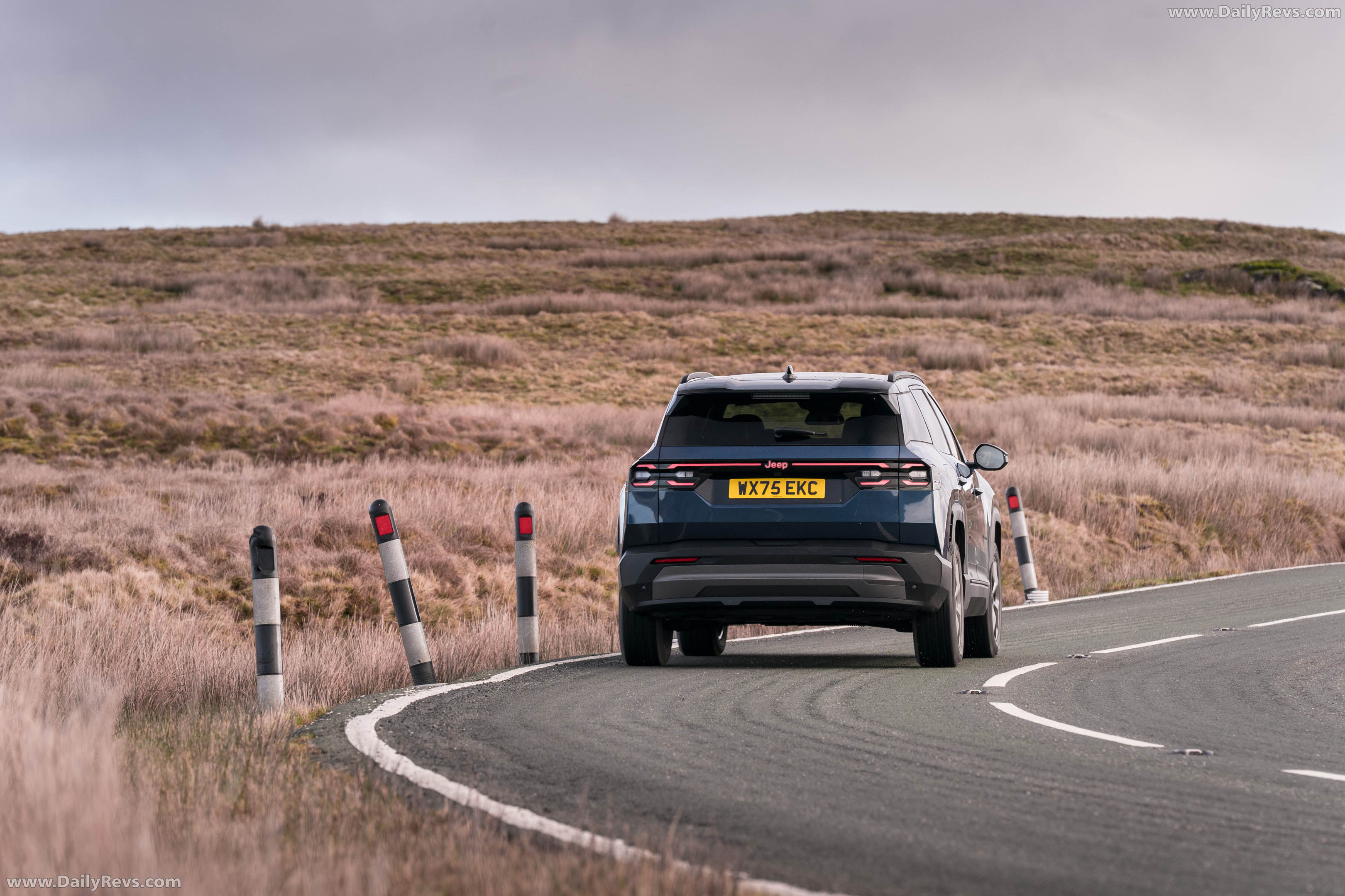2026 Jeep Compass e-Hybrid UK Version Rear View