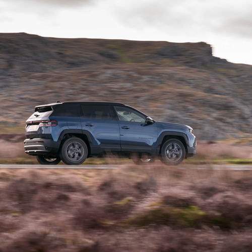 2026 Jeep Compass e-Hybrid UK Version Side View