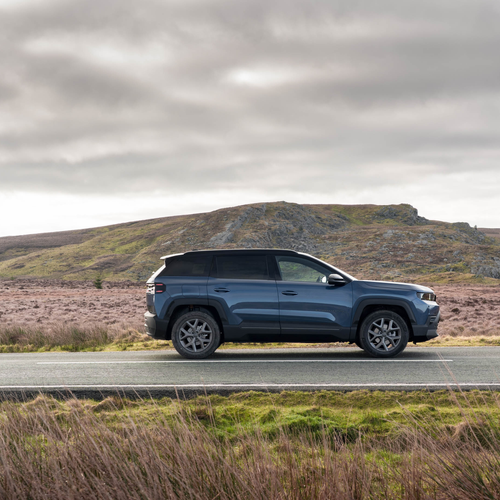 2026 Jeep Compass e-Hybrid UK Version Side View
