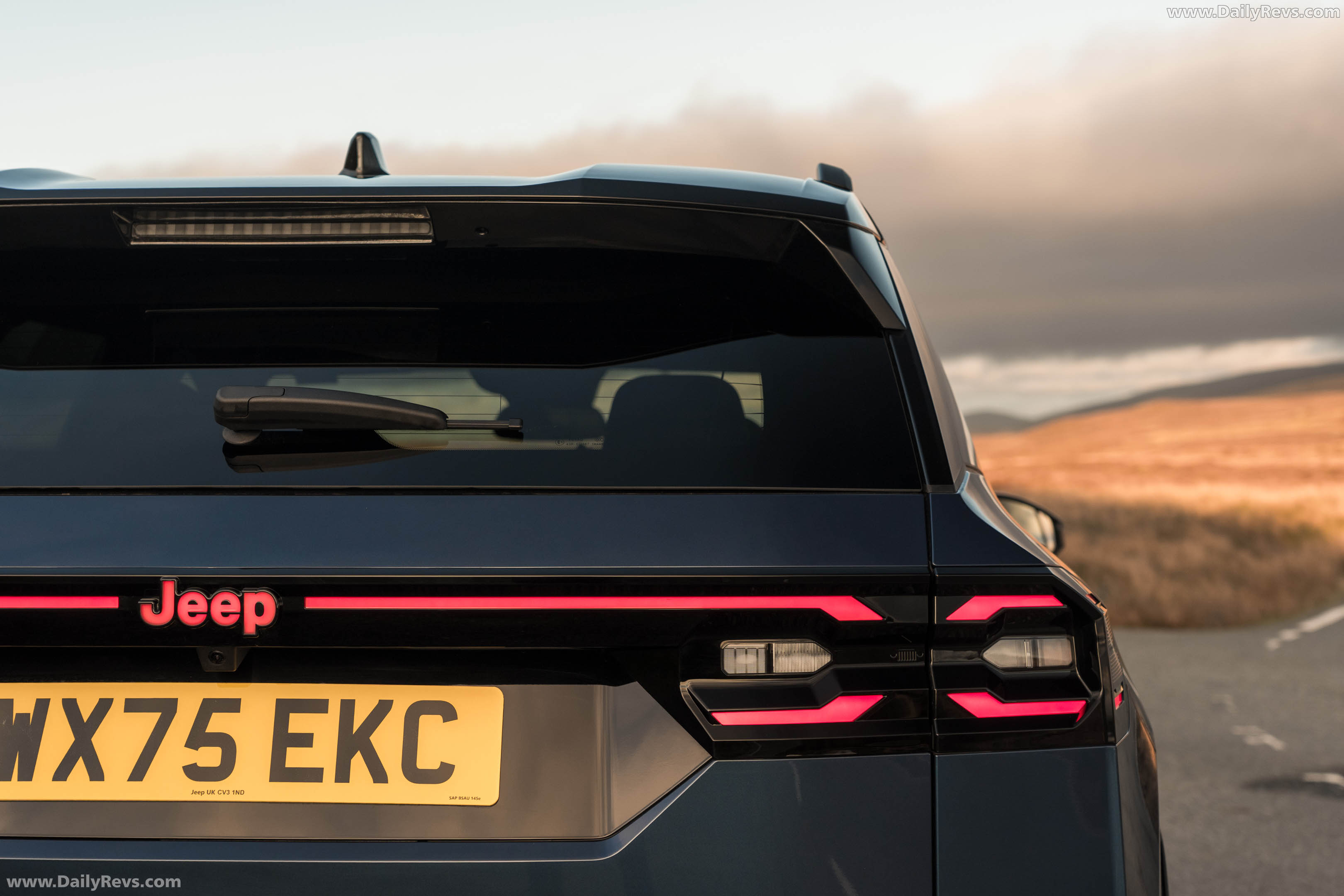 2026 Jeep Compass e-Hybrid UK Version Exterior