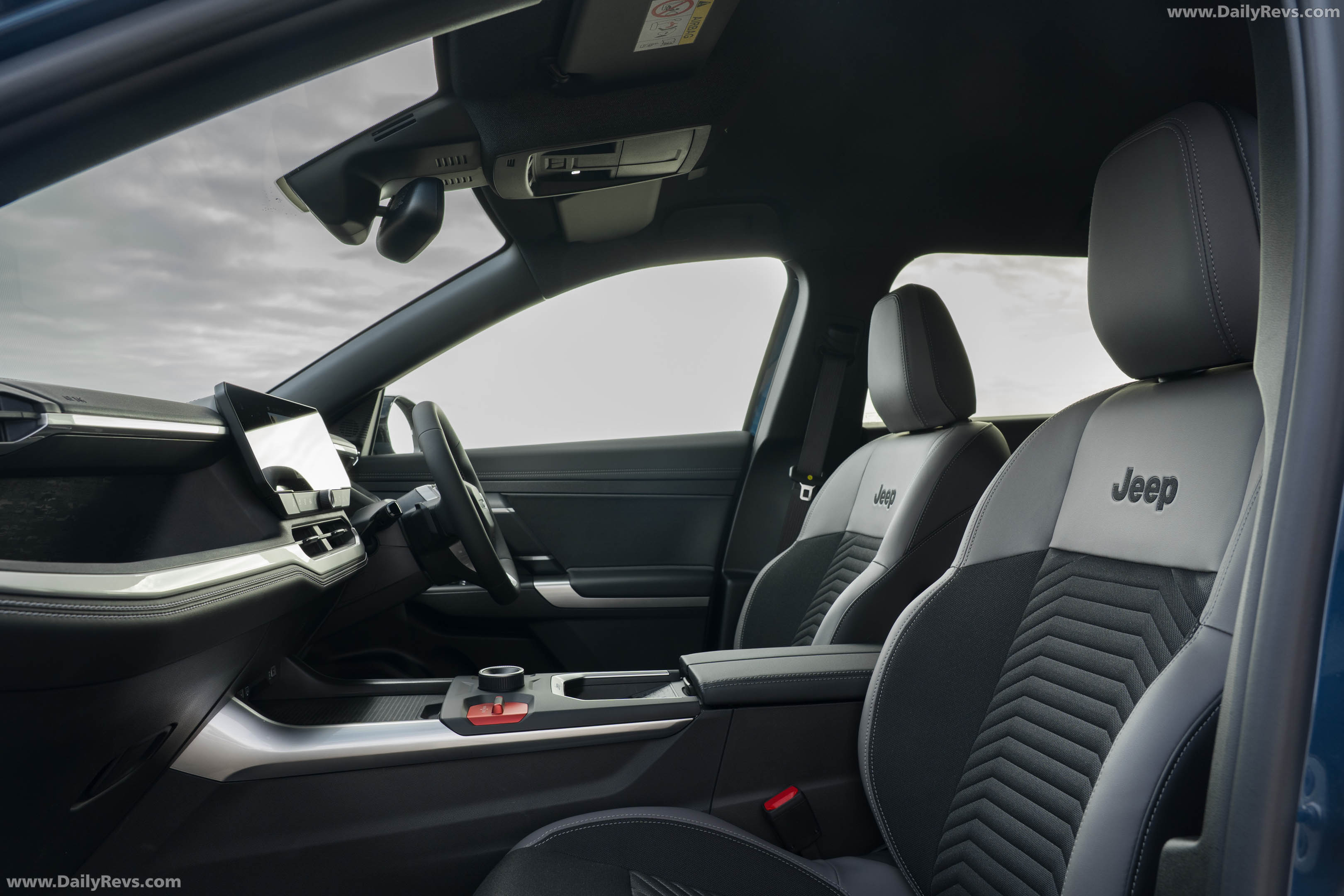 2026 Jeep Compass e-Hybrid UK Version Interior