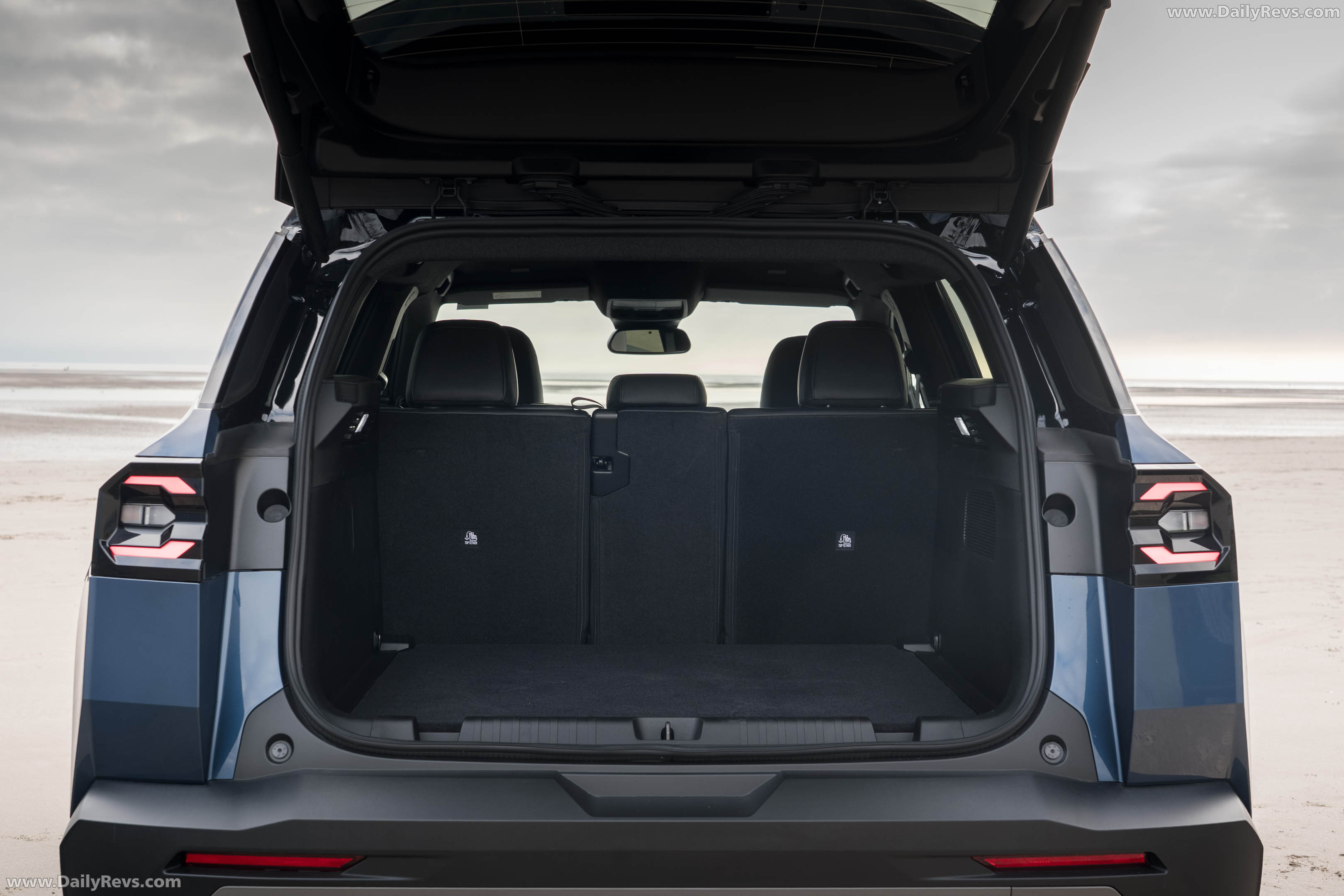 2026 Jeep Compass e-Hybrid UK Version Interior