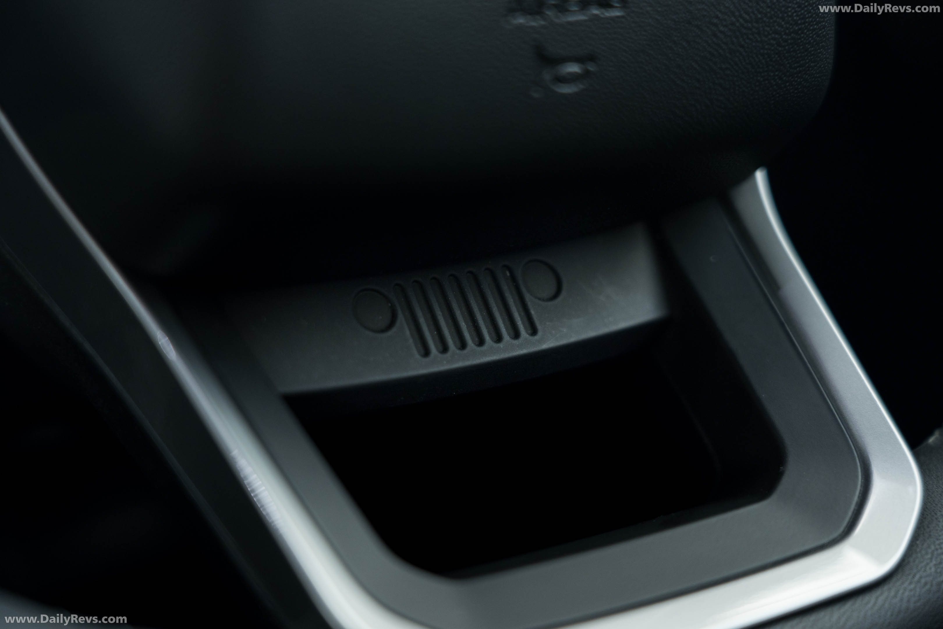 2026 Jeep Compass e-Hybrid UK Version Interior