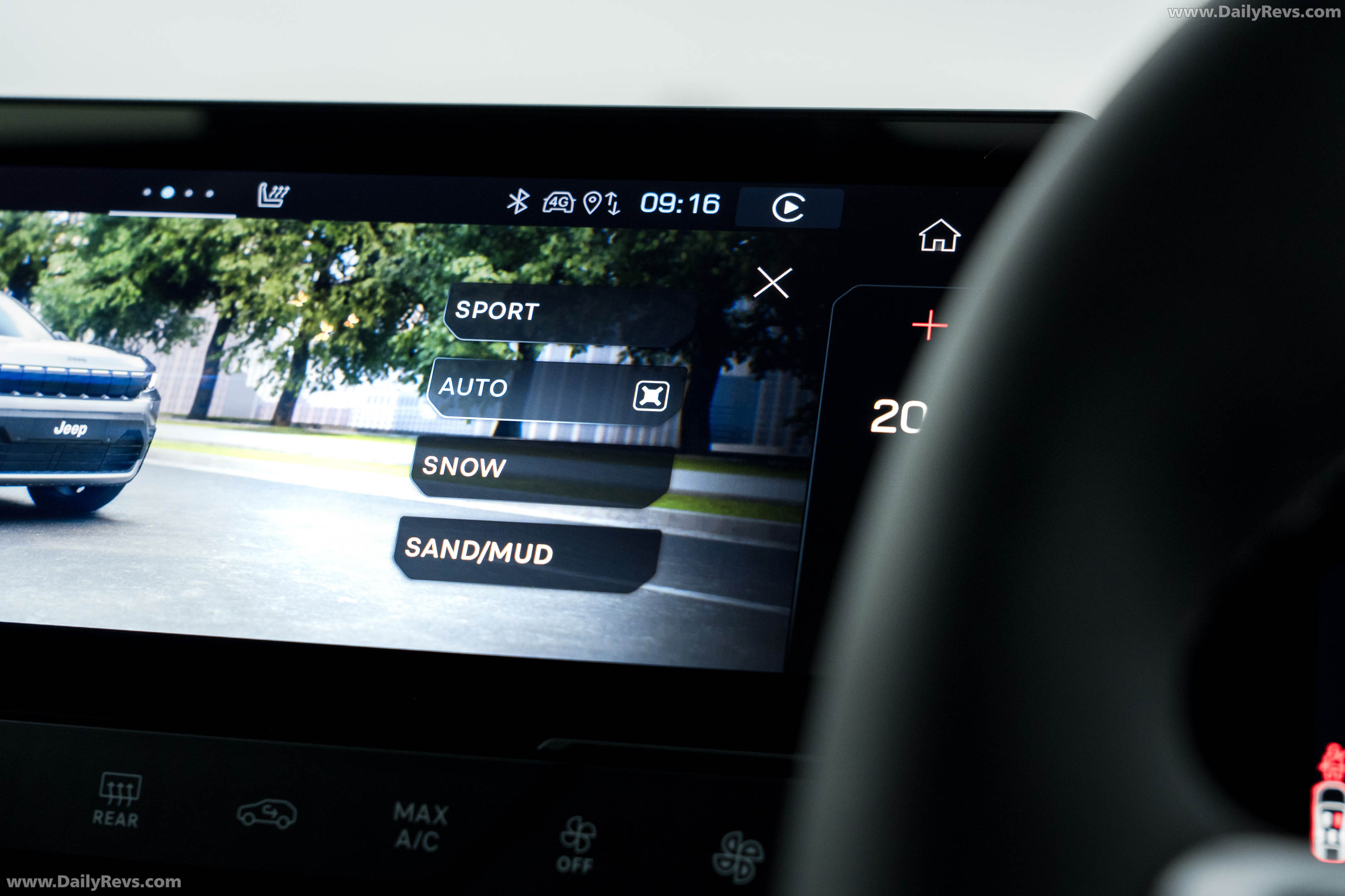 2026 Jeep Compass e-Hybrid UK Version Interior