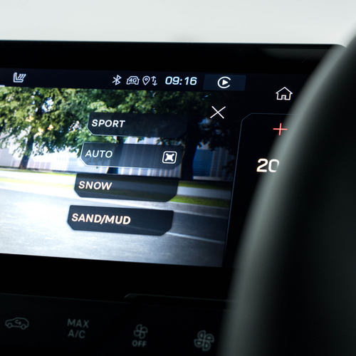 2026 Jeep Compass e-Hybrid UK Version Interior