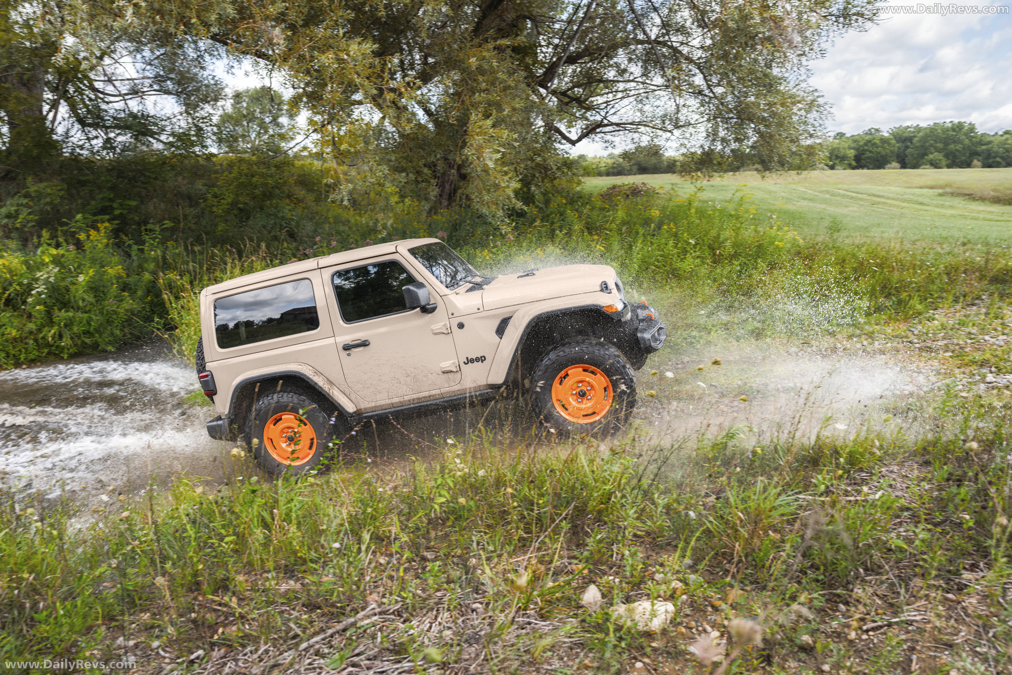 2027 Jeep Wrangler JL-2A Side View