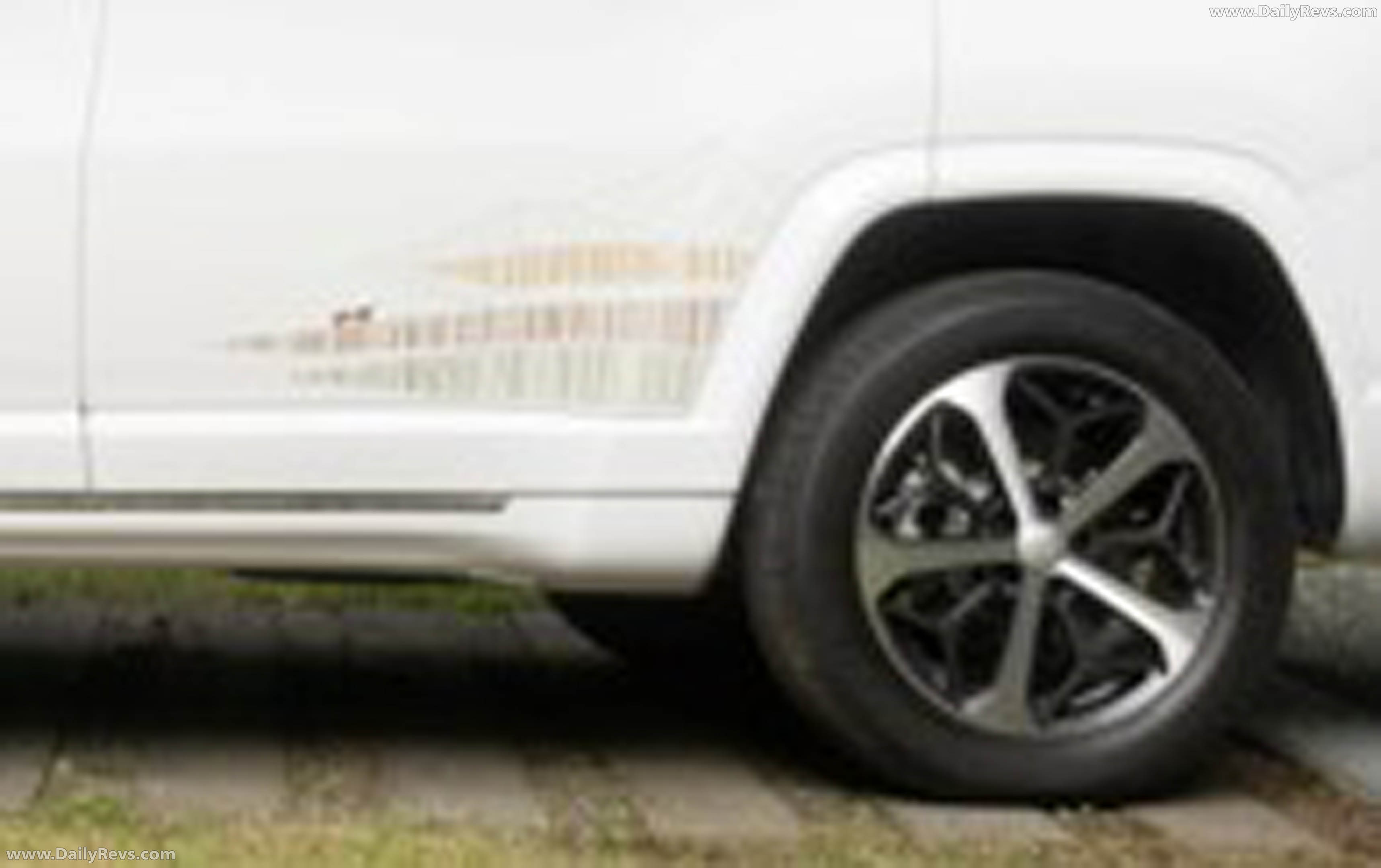 2027 Jeep Commander Overland Field Style Edition Exterior