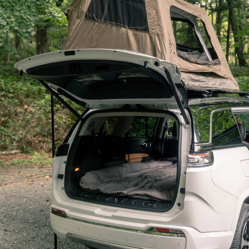 2027 Jeep Commander Overland Field Style Edition Interior