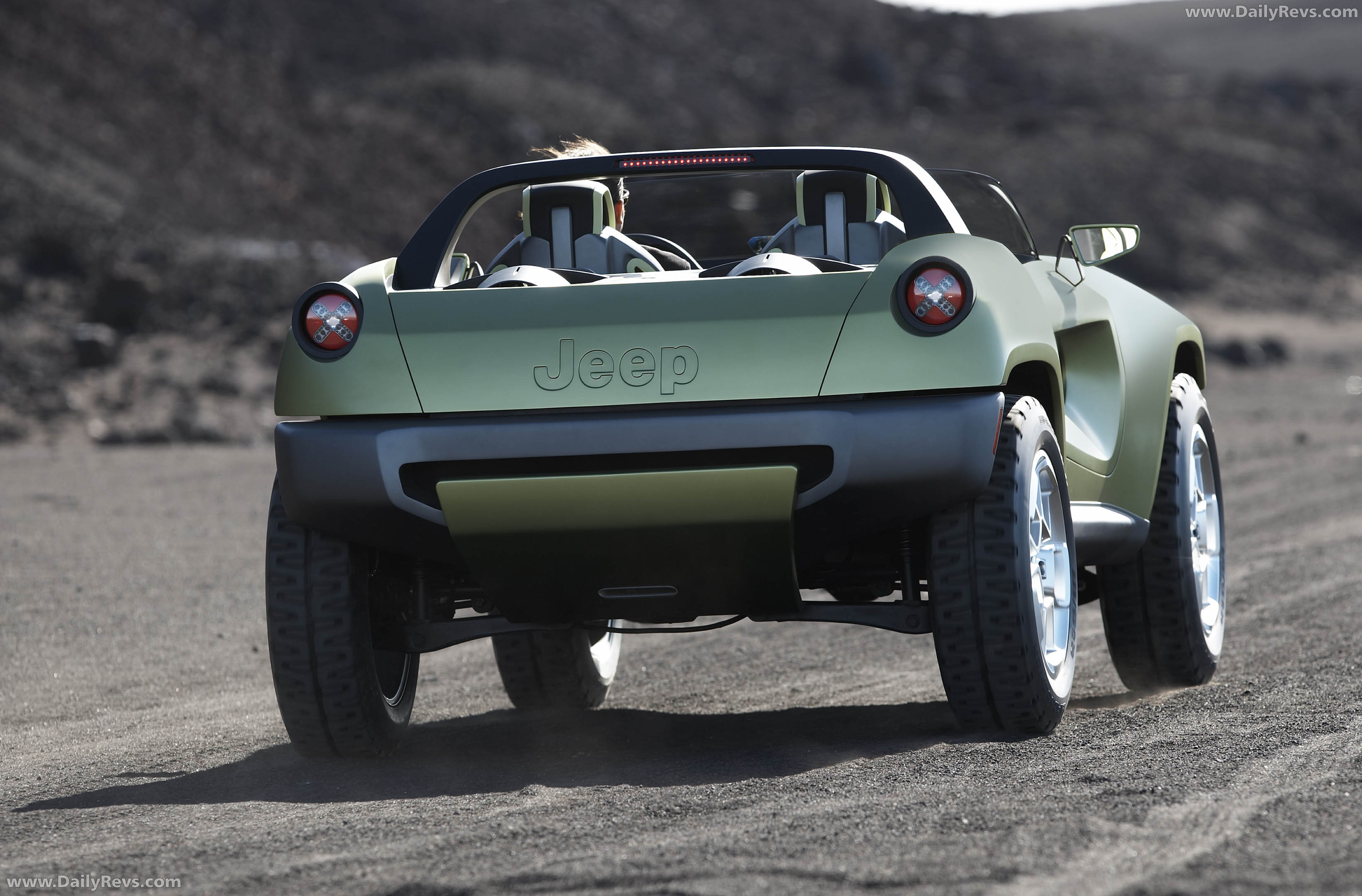 2008 Jeep Renegade Concept Rear View