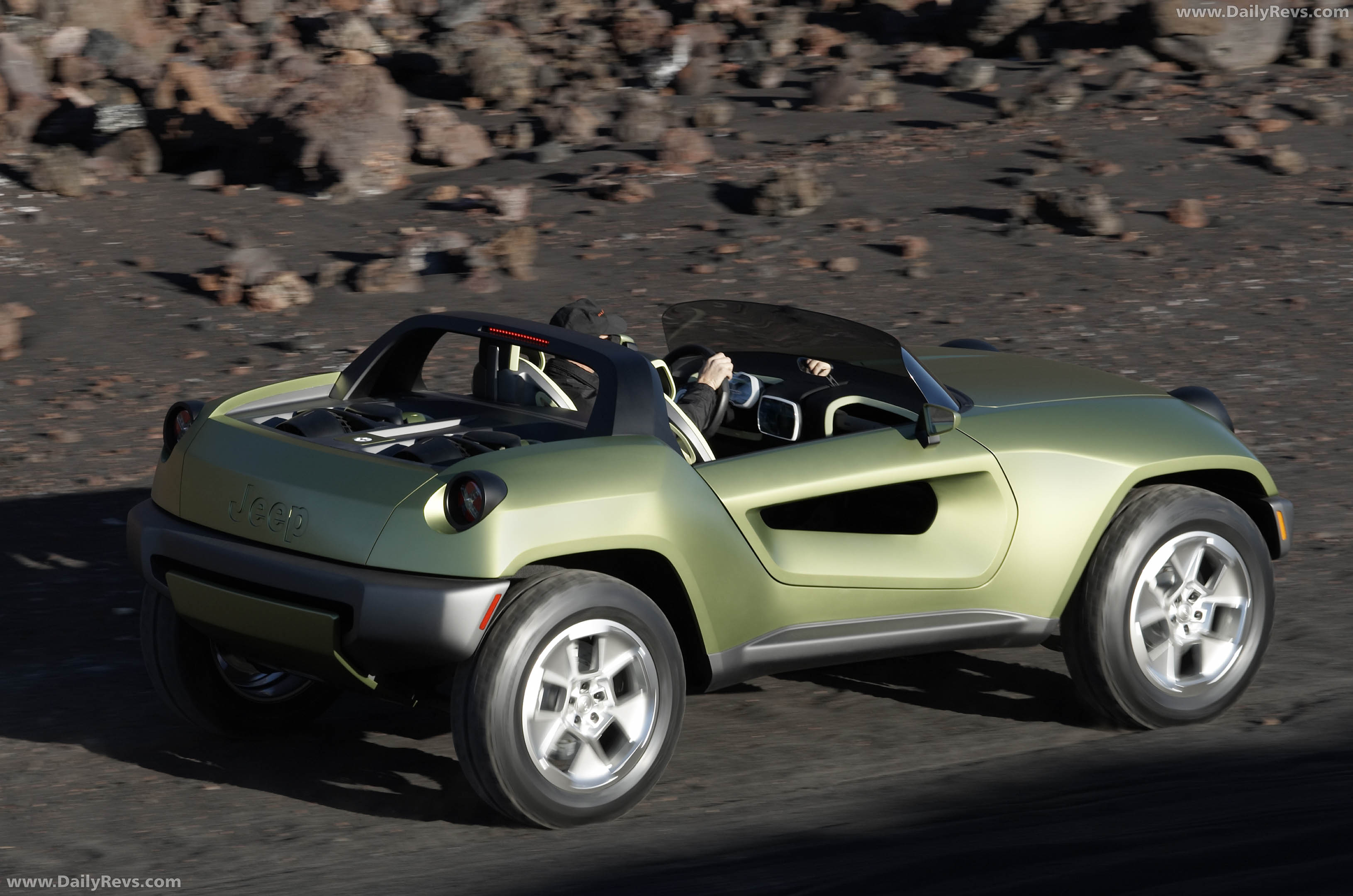 2008 Jeep Renegade Concept Rear View