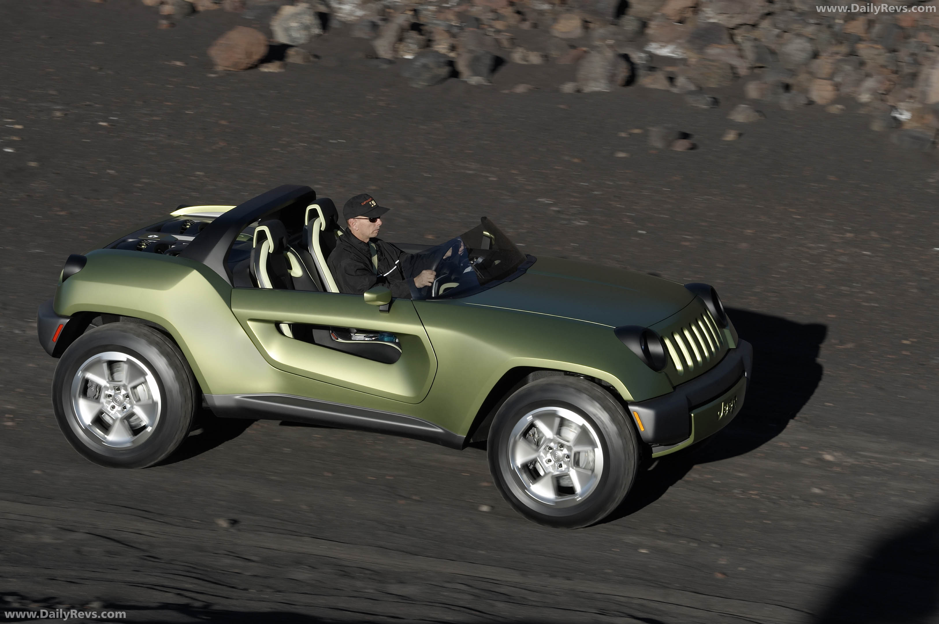 2008 Jeep Renegade Concept Side View