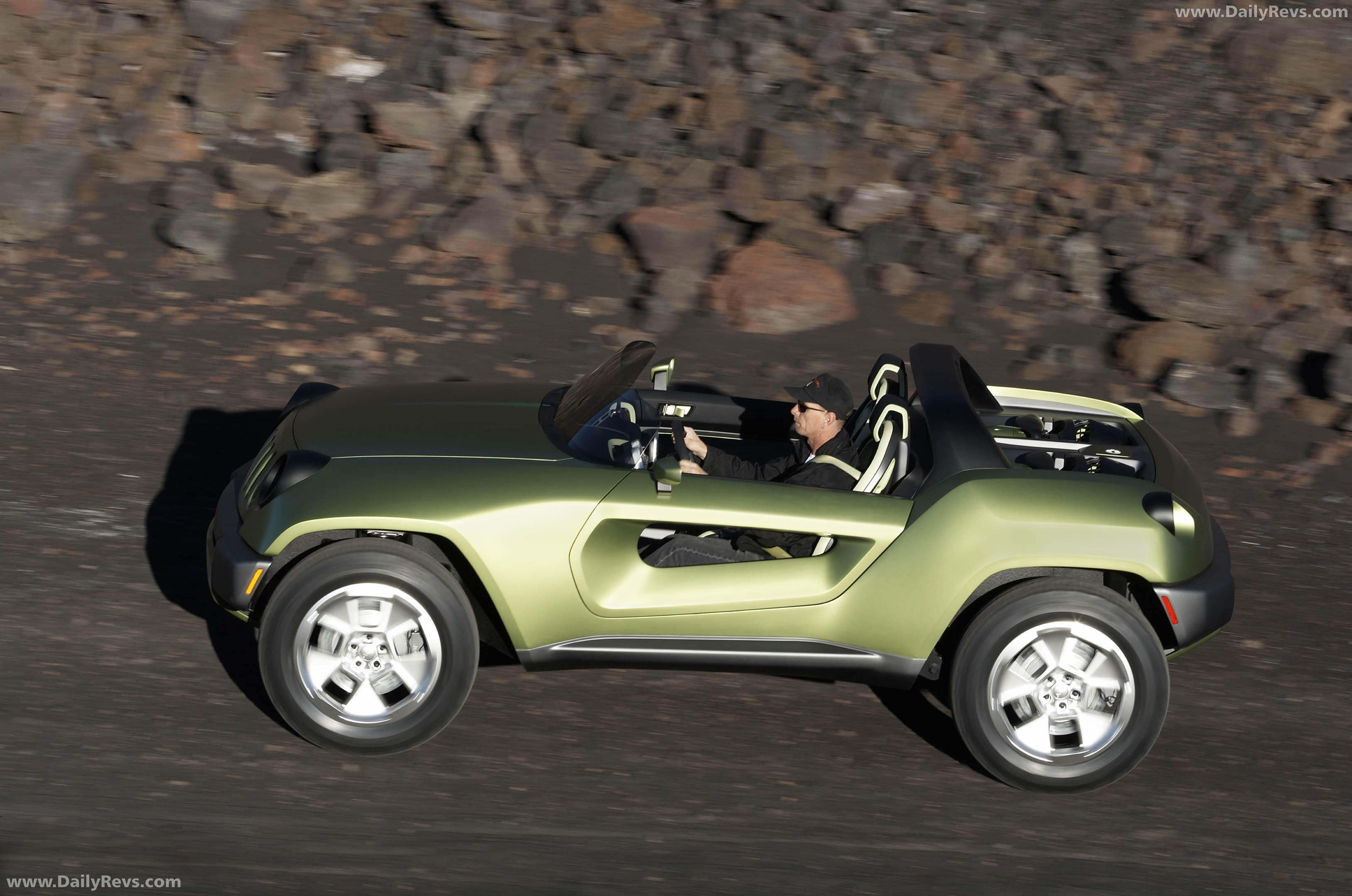 2008 Jeep Renegade Concept Side View