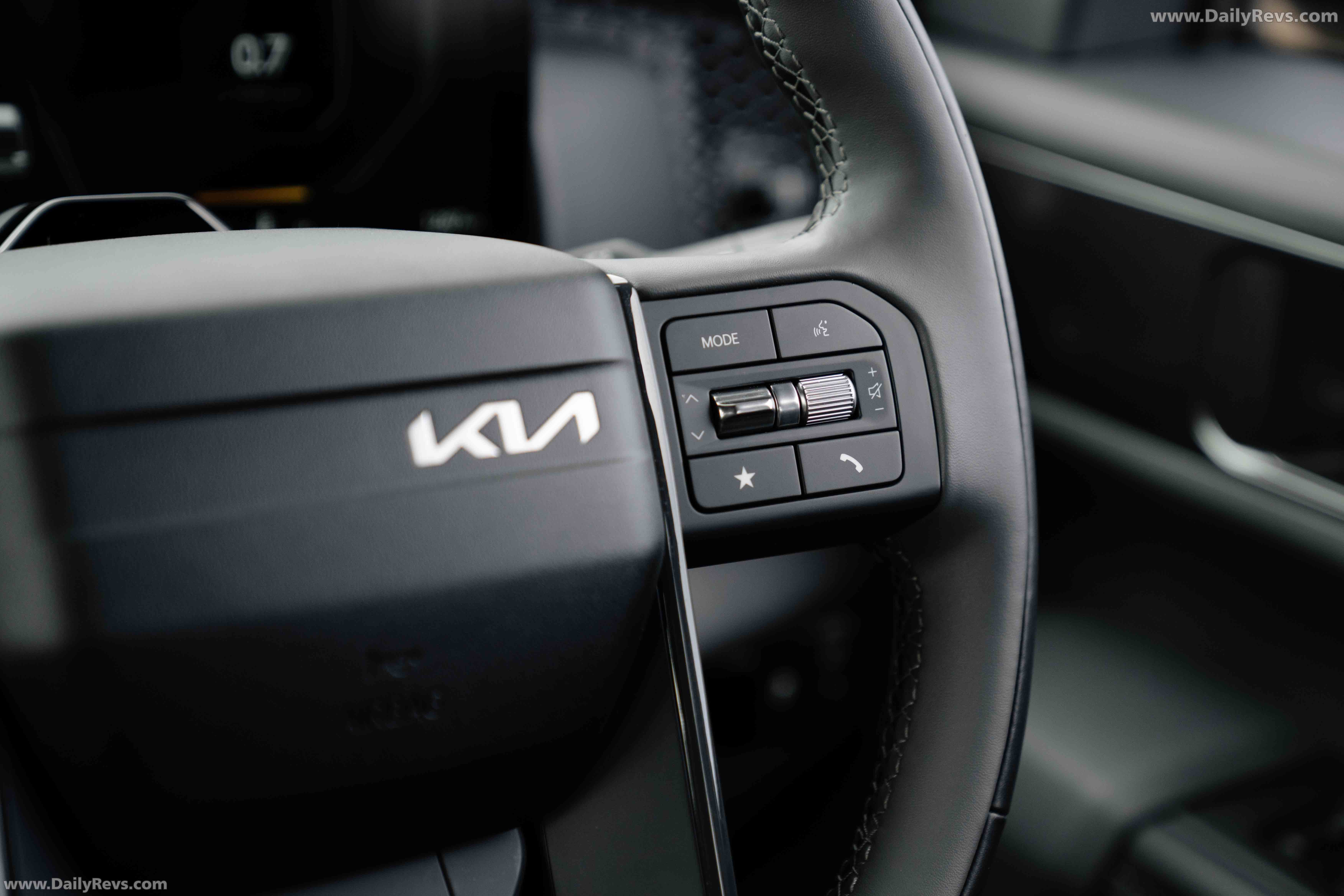 2025 Kia Tasman S 4X2 Interior