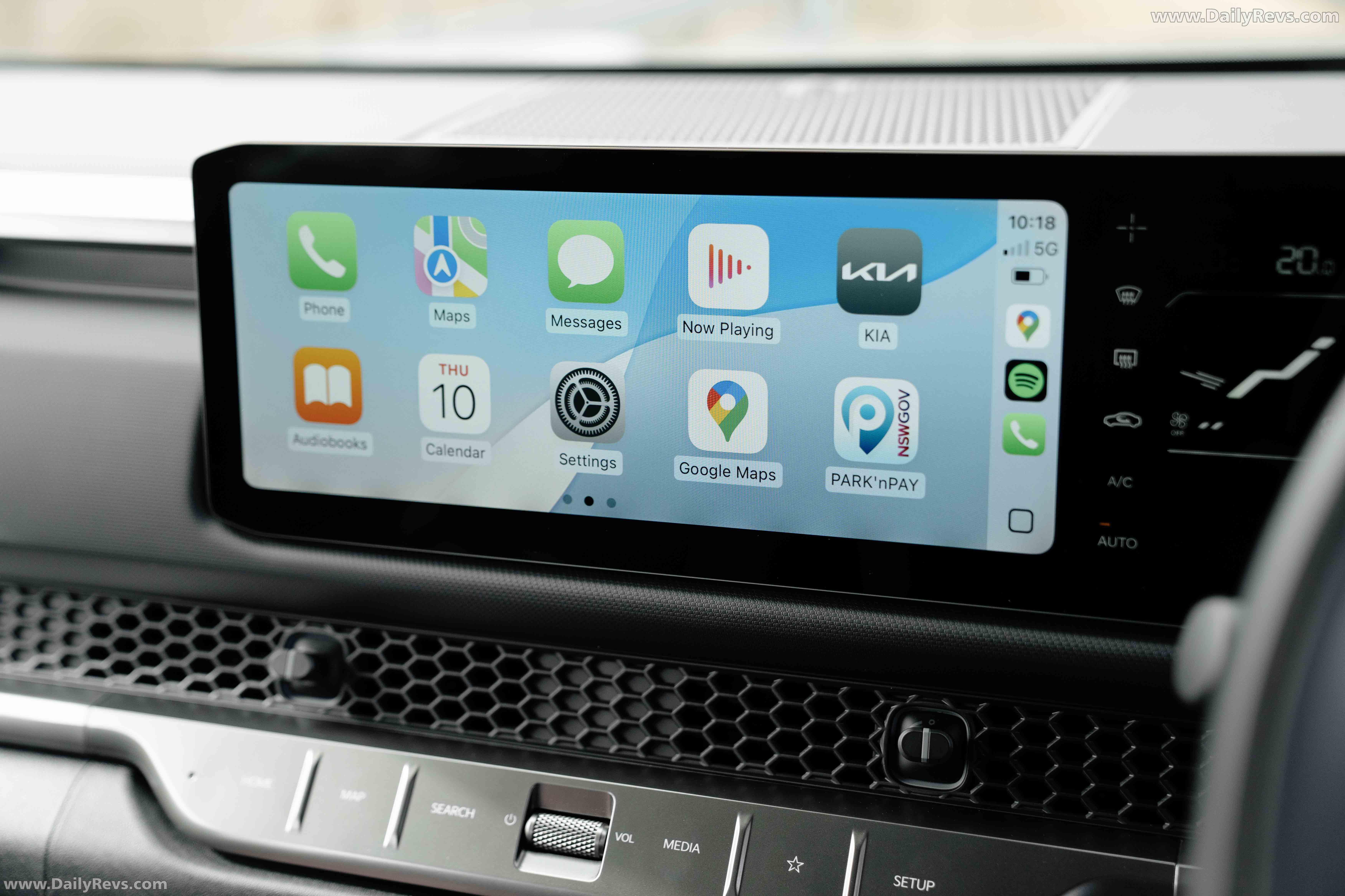 2025 Kia Tasman S 4X2 Interior